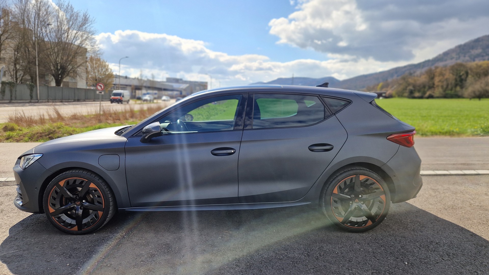 CUPRA LEON 1.4 e-HYBRID pHEV DSG-image-1