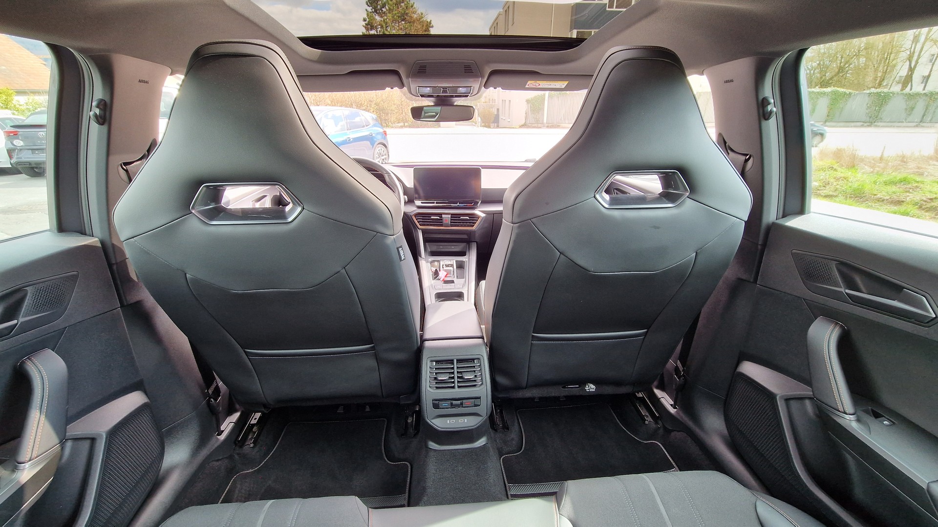 CUPRA LEON 1.4 e-HYBRID pHEV DSG-image-13