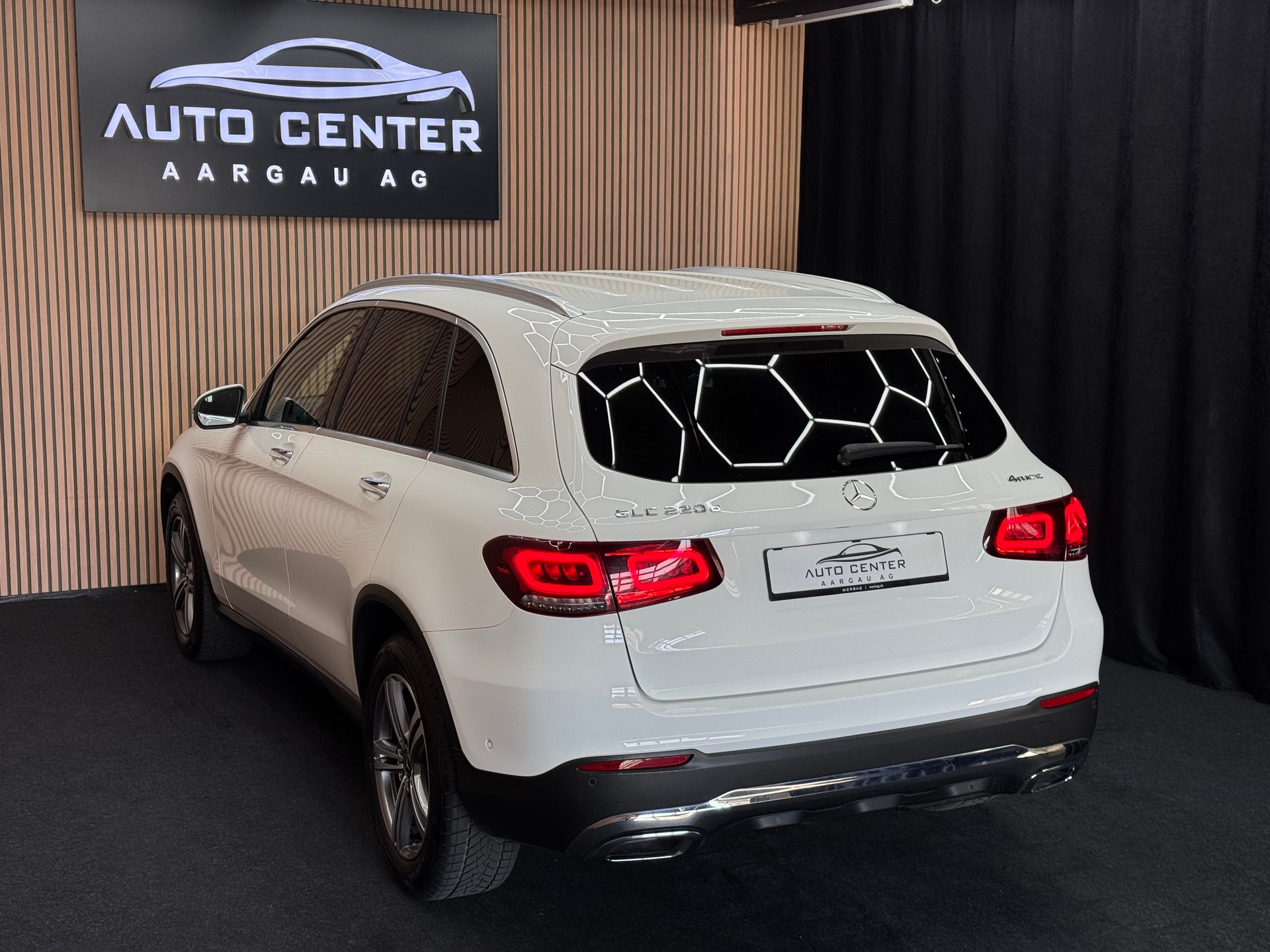 MERCEDES-BENZ GLC 220 d 4m *ab CHF 319.-/ Monat*-showroom-element-3