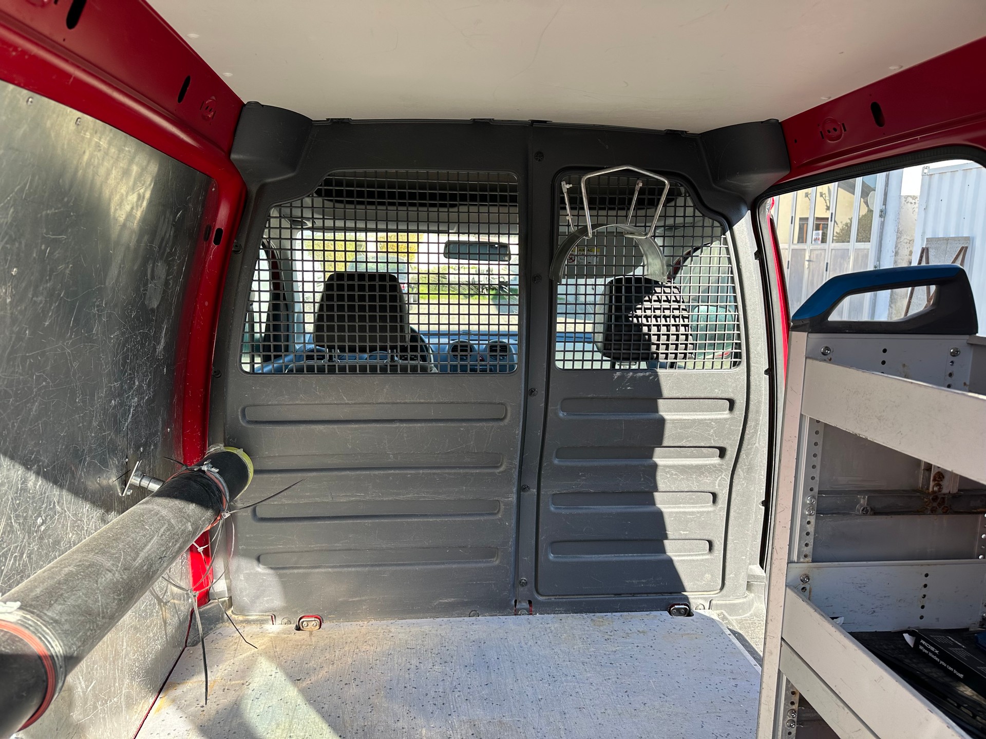 VW Caddy 1.2 TSI Entry-image-9