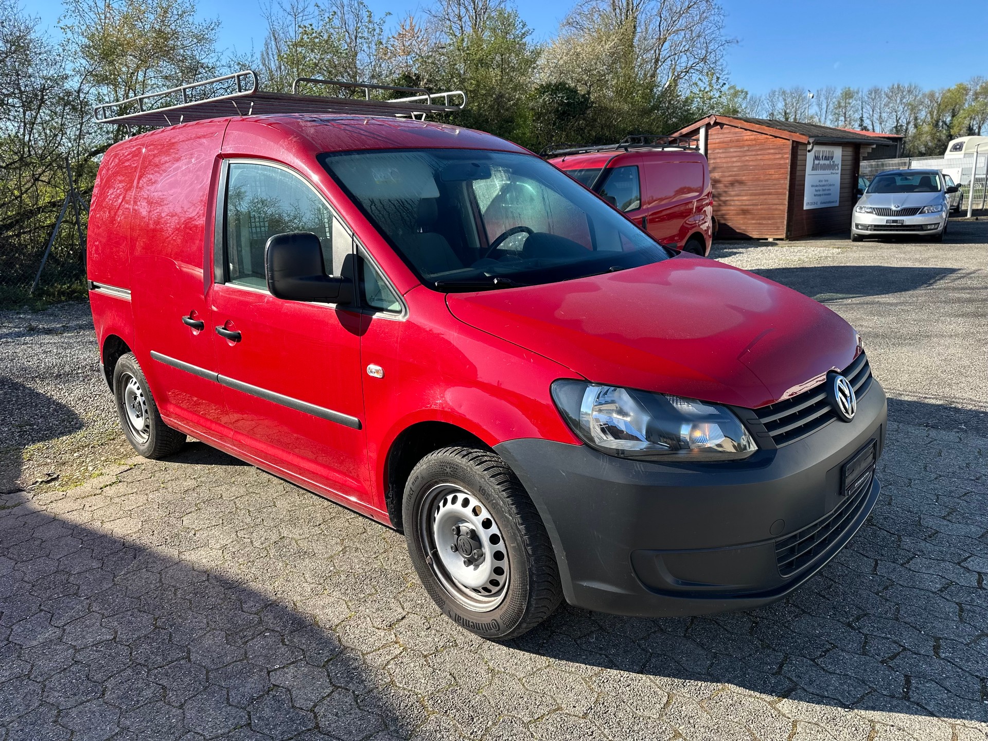 VW Caddy 1.2 TSI Entry-showroom-element-1