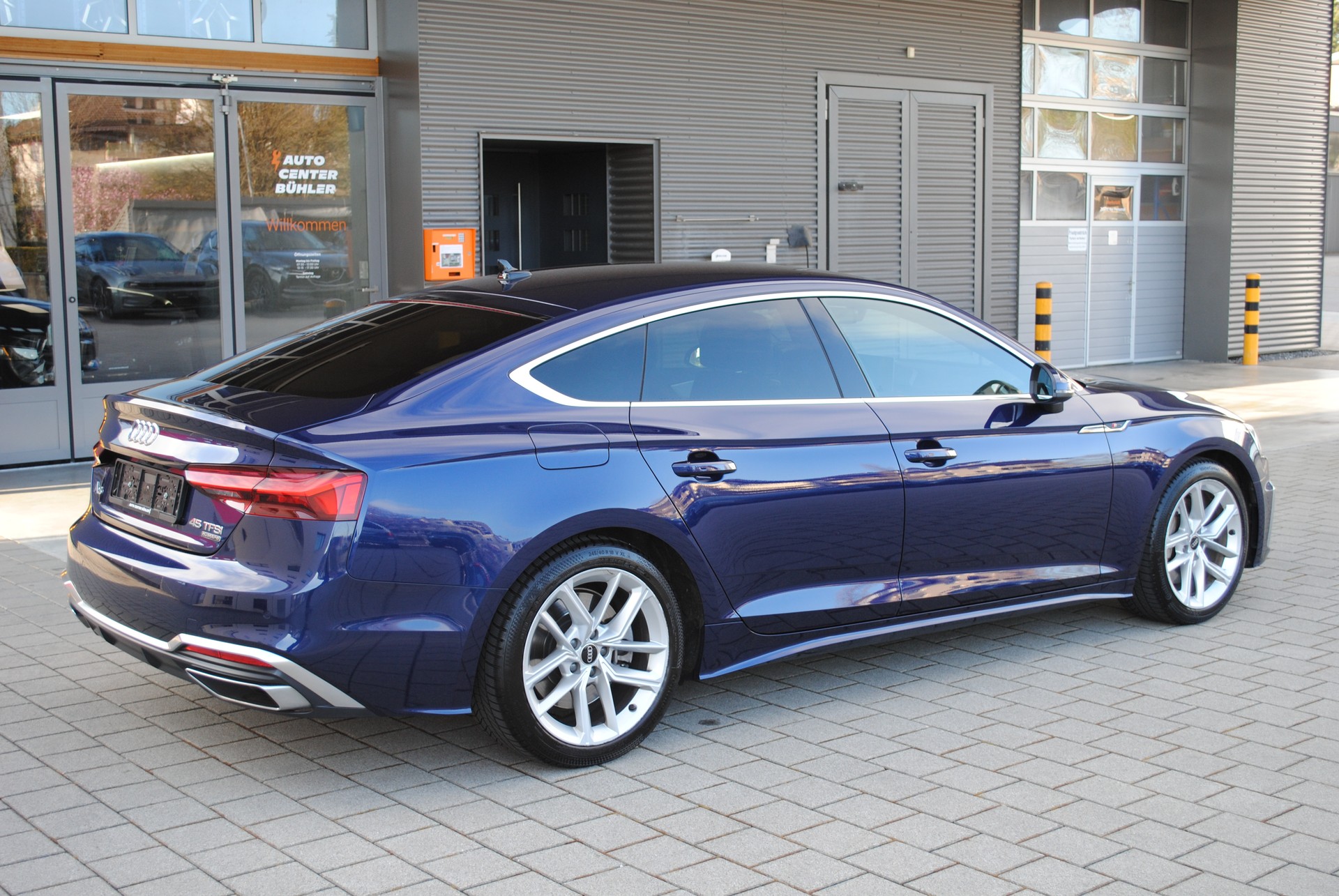 AUDI A5 Sportback 45 TFSI S-Line S-tronic quattro-image-8