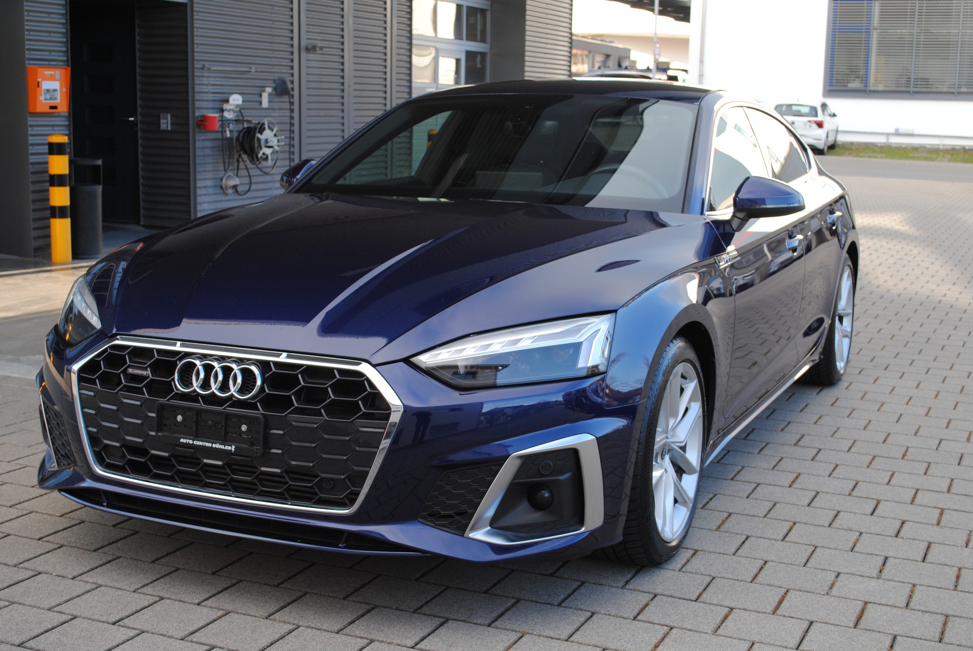 AUDI A5 Sportback 45 TFSI S-Line S-tronic quattro-showroom-element-2
