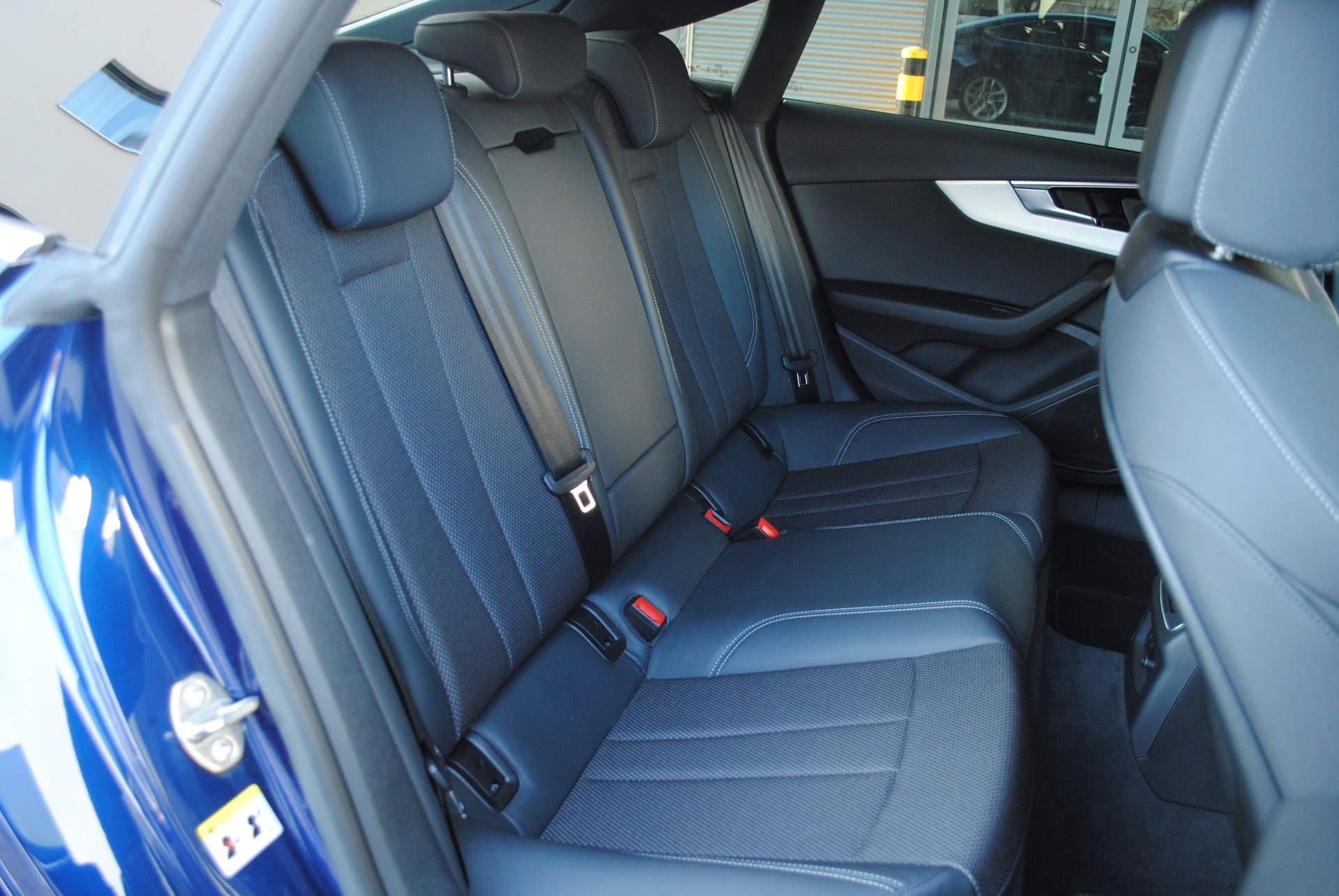 AUDI A5 Sportback 45 TFSI S-Line S-tronic quattro-image-18