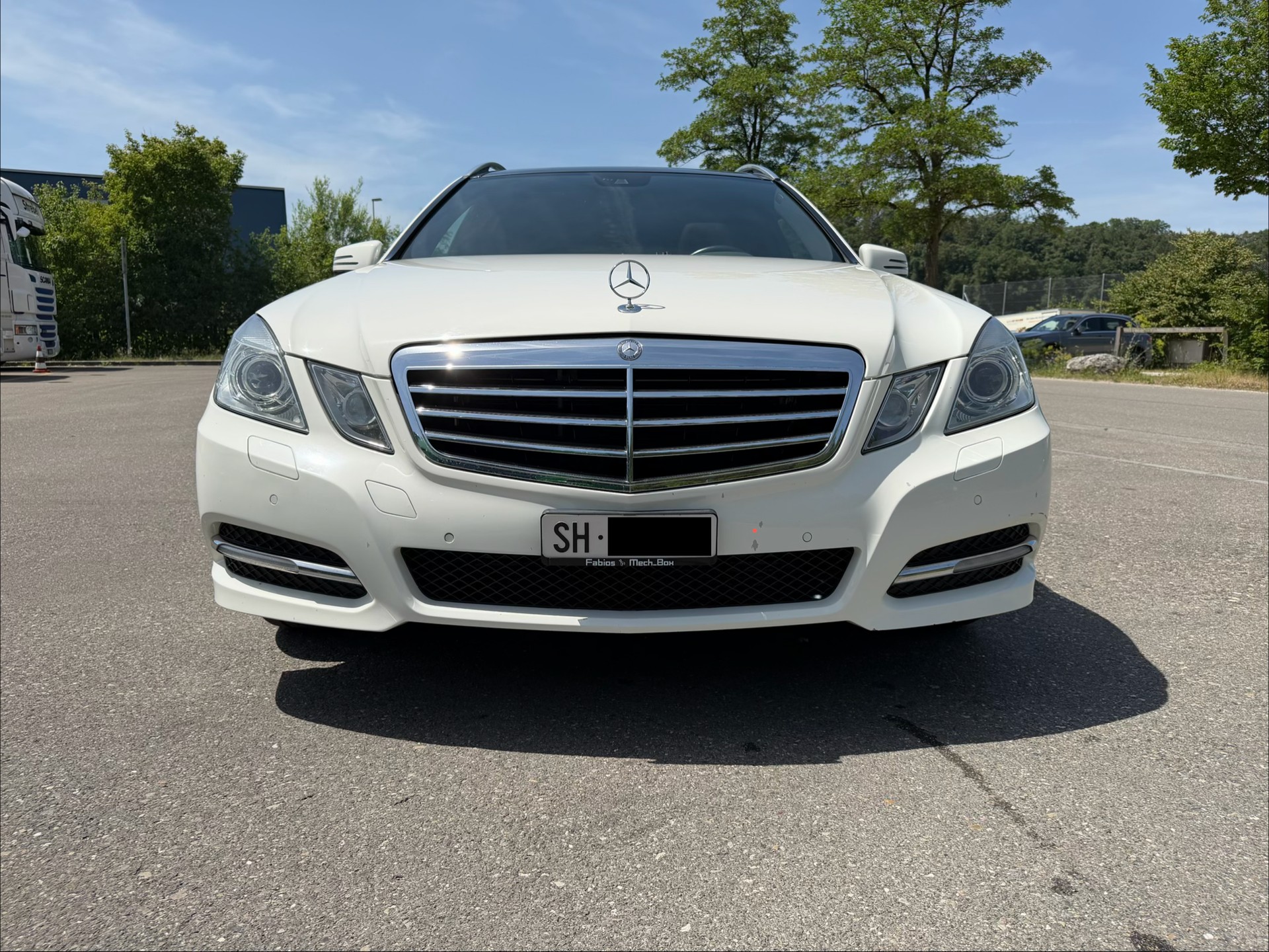 MERCEDES-BENZ E 250 CDI BlueEfficiency Avantgarde Automatic-image-8