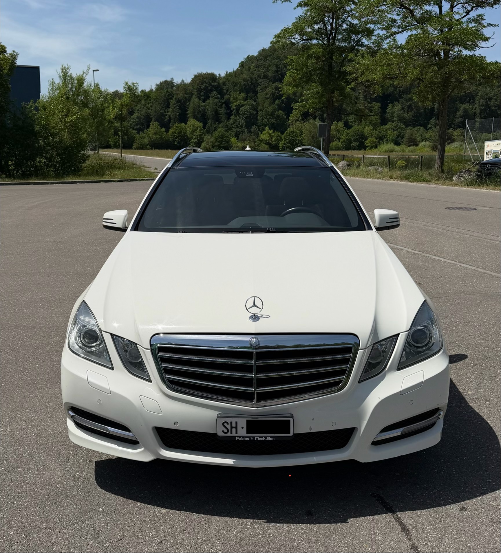 MERCEDES-BENZ E 250 CDI BlueEfficiency Avantgarde Automatic-image-2