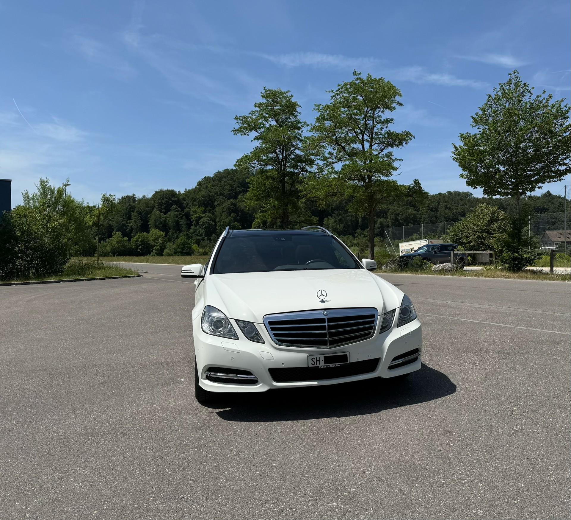 MERCEDES-BENZ E 250 CDI BlueEfficiency Avantgarde Automatic-image-4