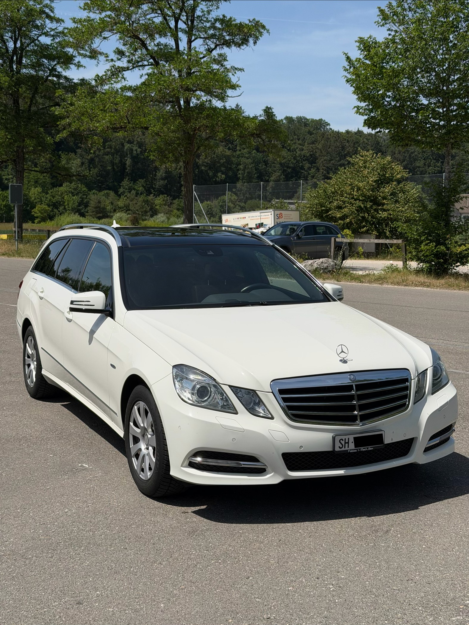 MERCEDES-BENZ E 250 CDI BlueEfficiency Avantgarde Automatic-image-1