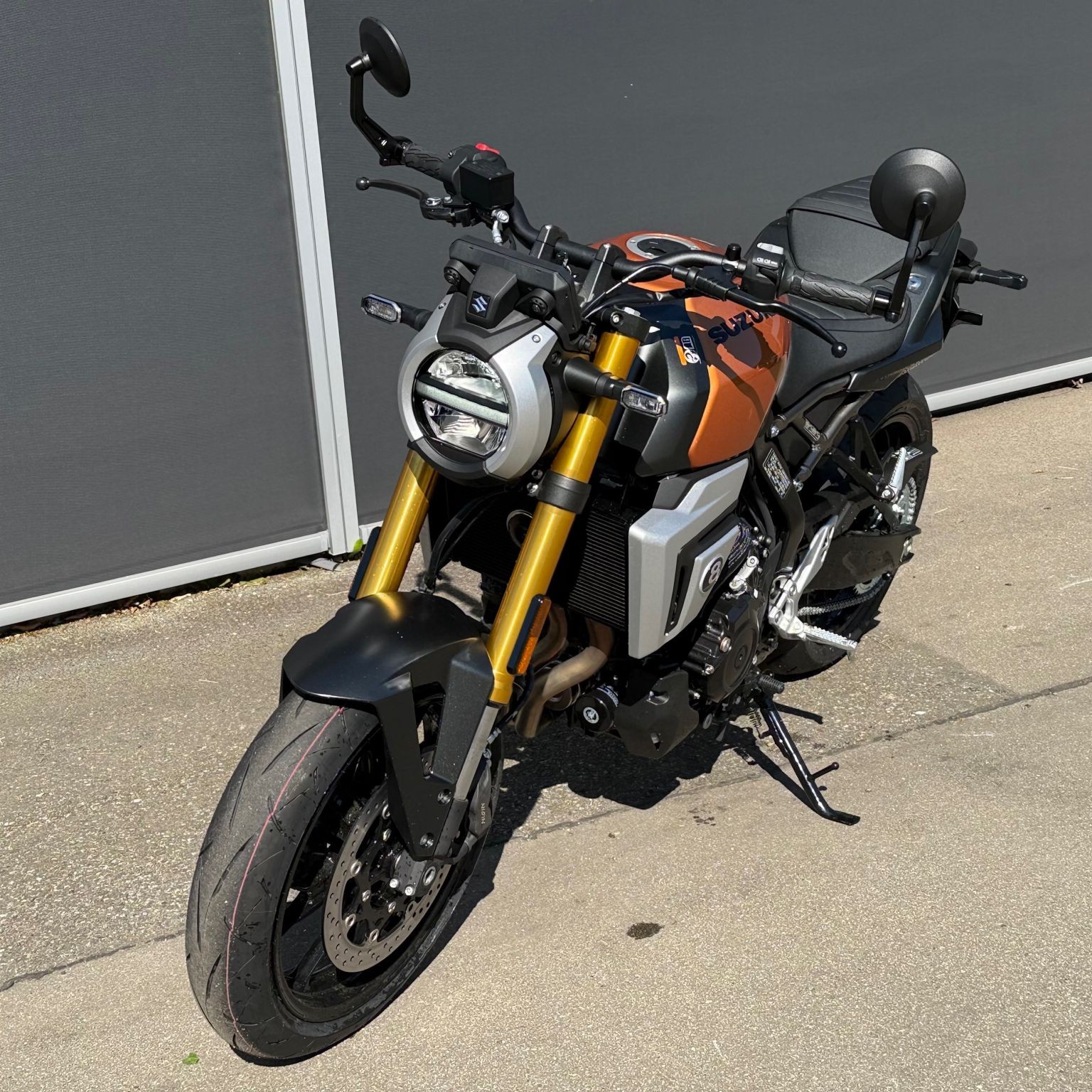 SUZUKI GSX-8T-image-1