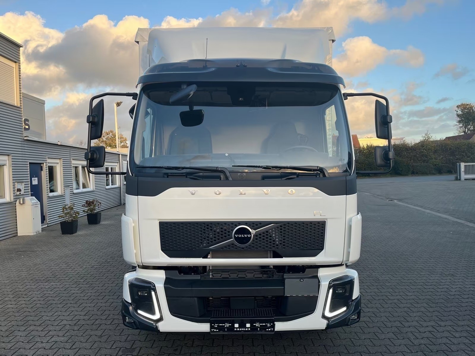 VOLVO FL 280 16t Schiebeplane Kam. Klima ACC LBW "NEU"-image-10