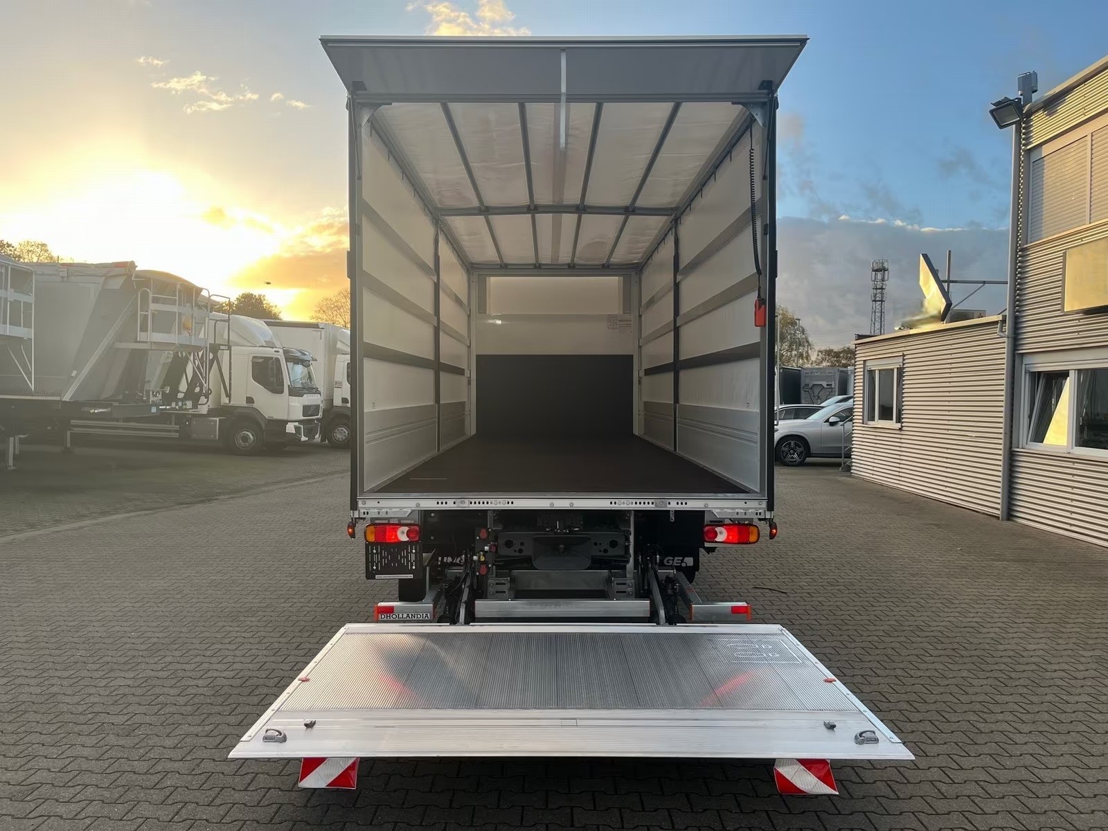VOLVO FL 280 16t Schiebeplane Kam. Klima ACC LBW "NEU"-image-4