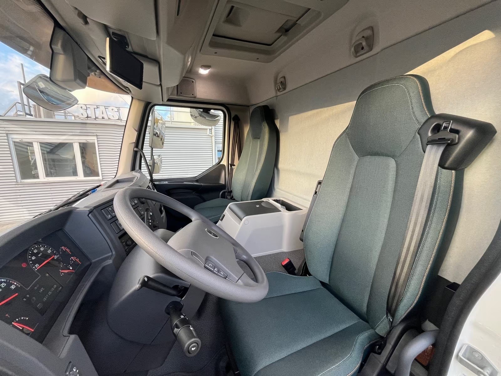 VOLVO FL 280 16t Schiebeplane Kam. Klima ACC LBW "NEU"-image-11