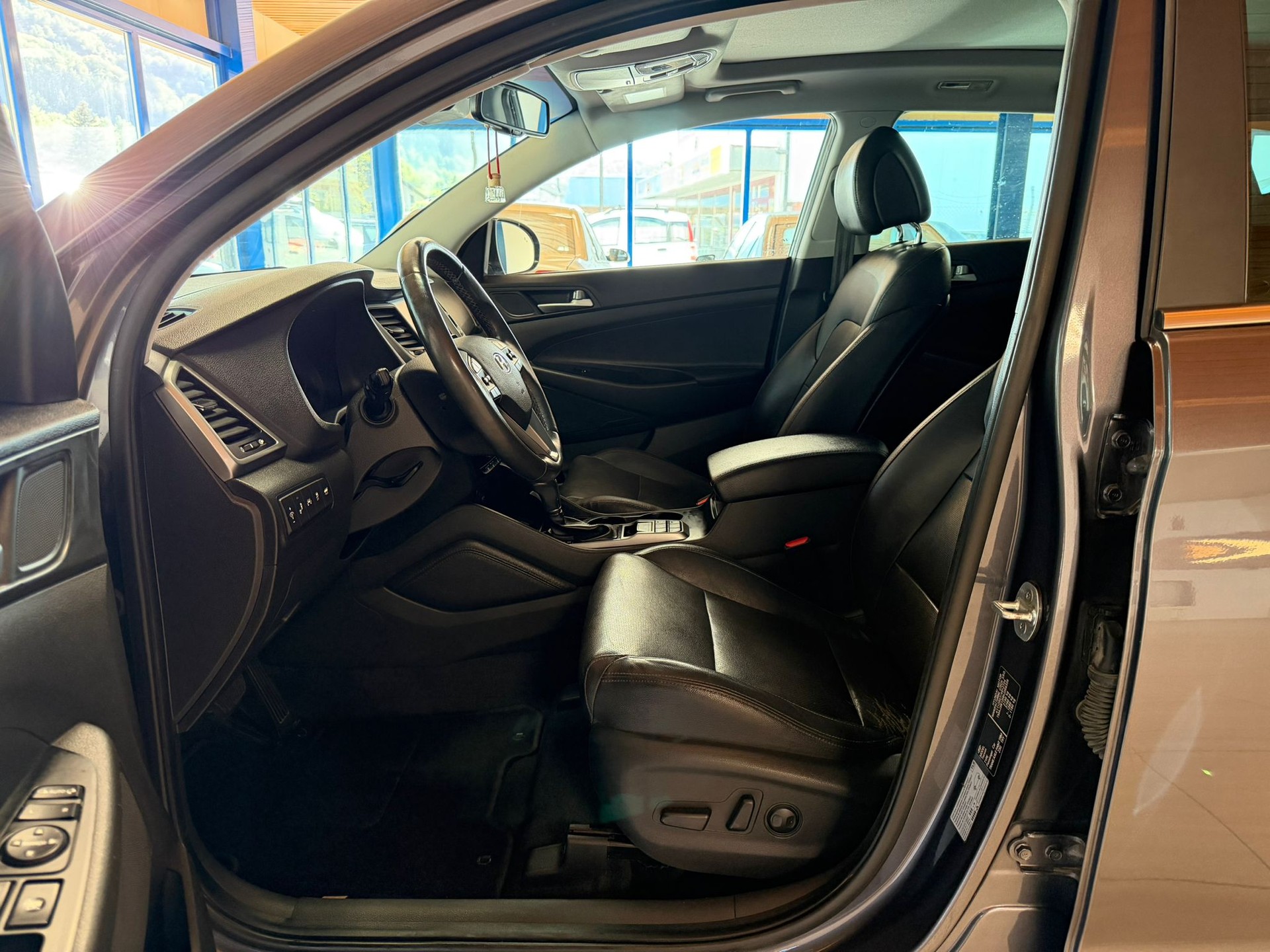 HYUNDAI Tucson 1.6 TGDI Vertex 4WD Automatic-image-13