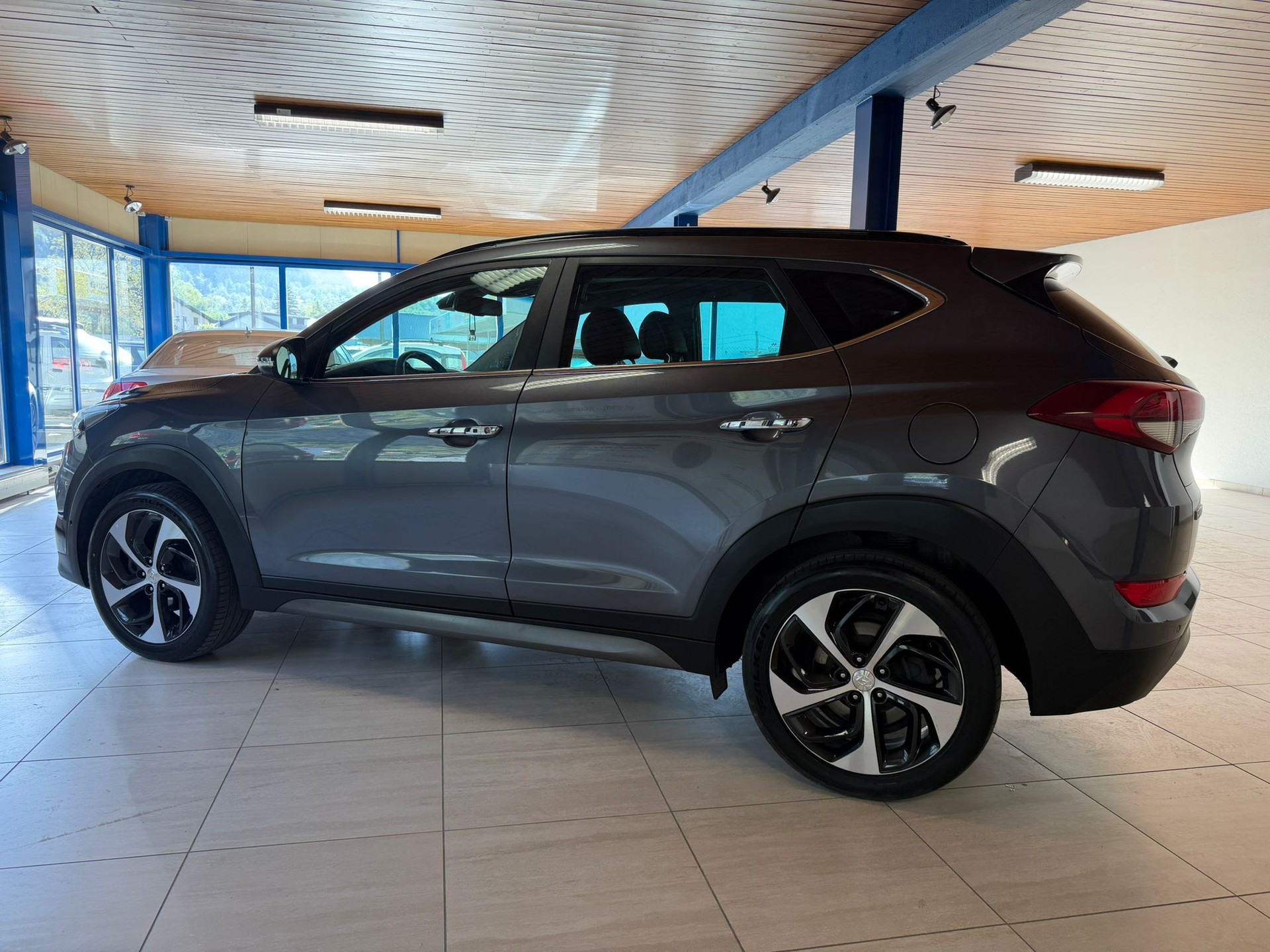 HYUNDAI Tucson 1.6 TGDI Vertex 4WD Automatic-image-9