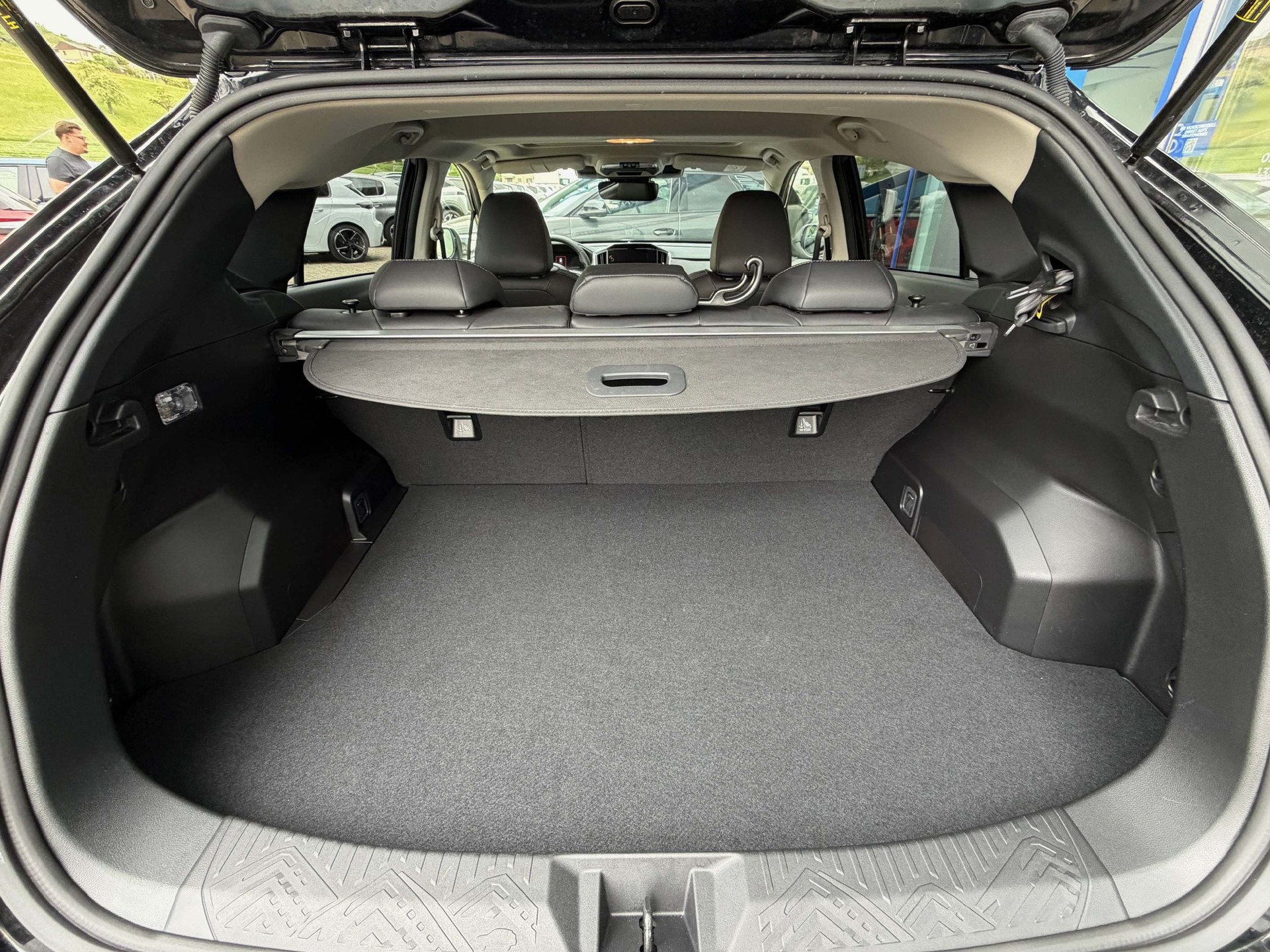 SUBARU Crosstrek 2.0i e-Boxer Luxury-image-5