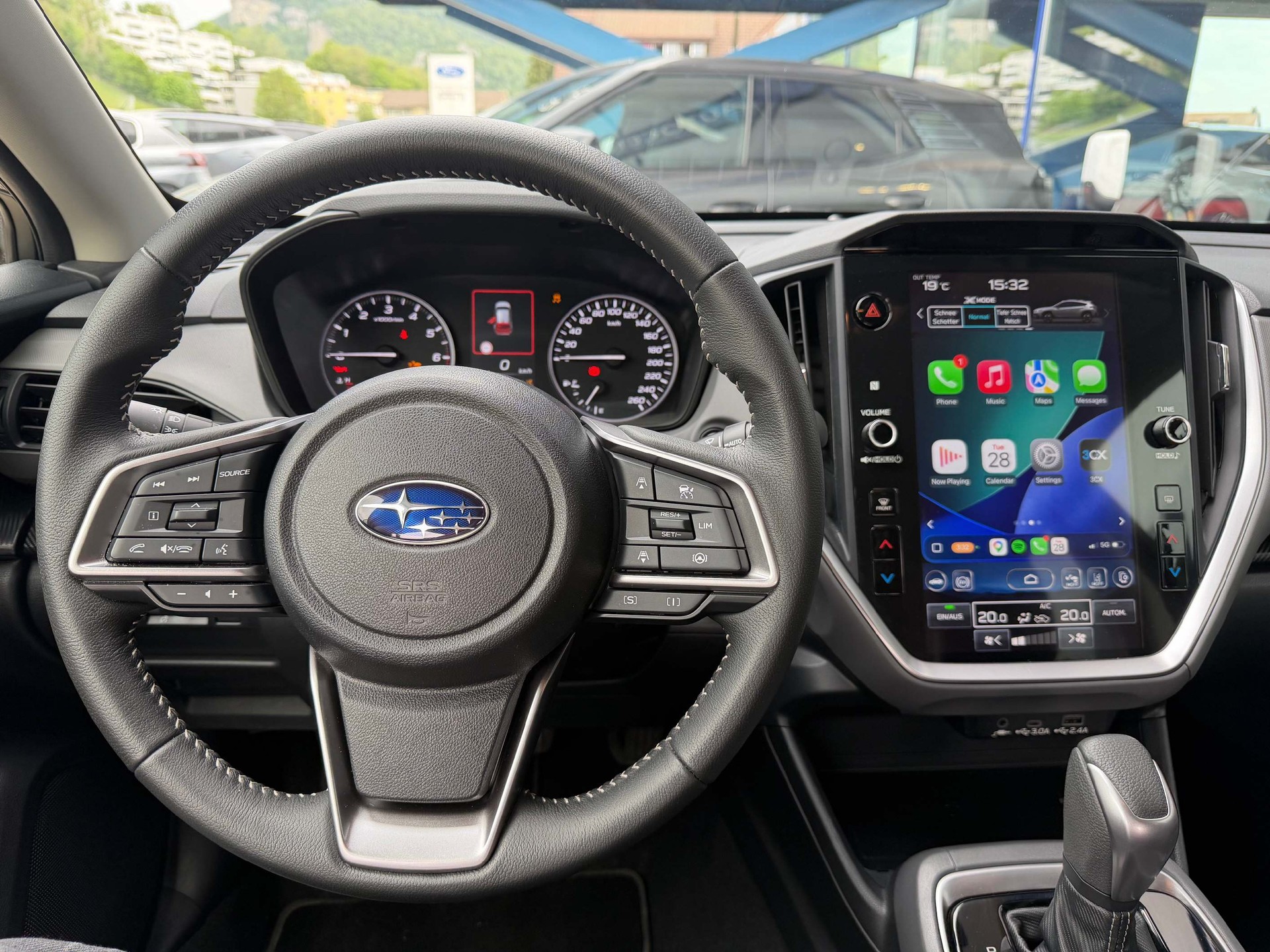 SUBARU Crosstrek 2.0i e-Boxer Luxury-image-9