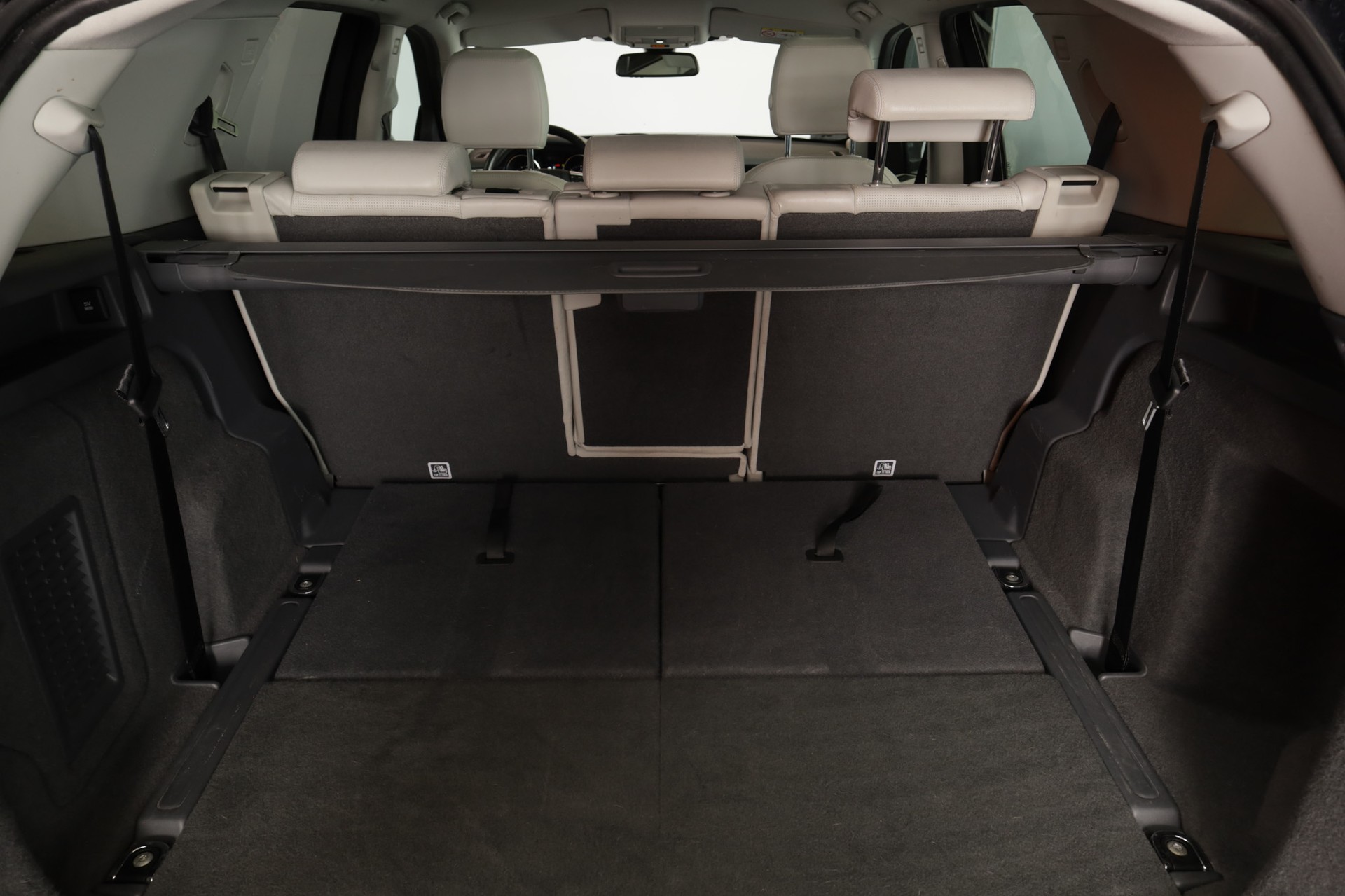 LAND ROVER Discovery Sport 2.0 TD4 HSE AT9-image-17
