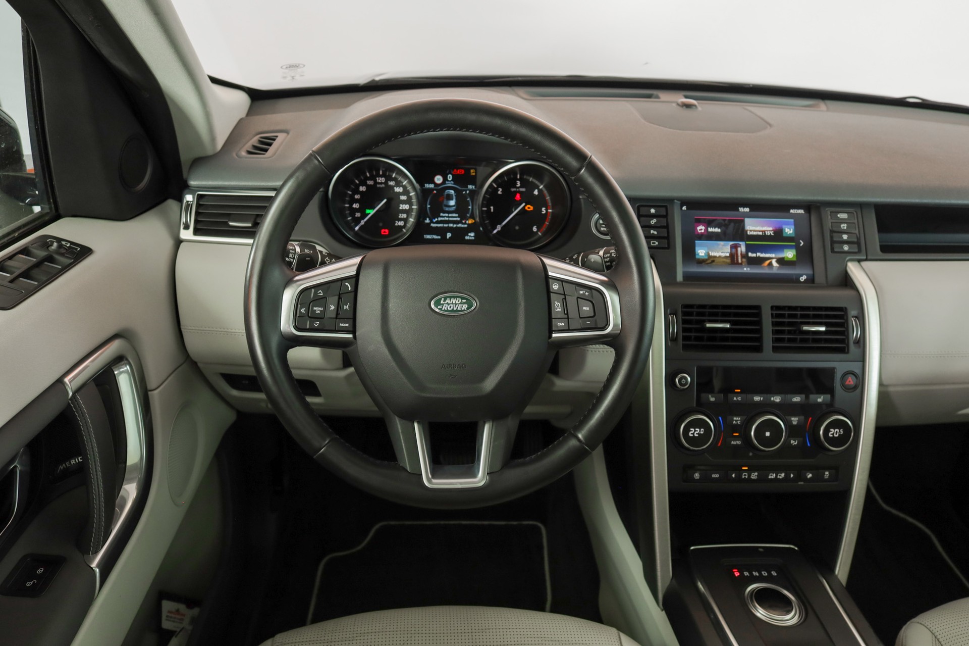 LAND ROVER Discovery Sport 2.0 TD4 HSE AT9-image-12