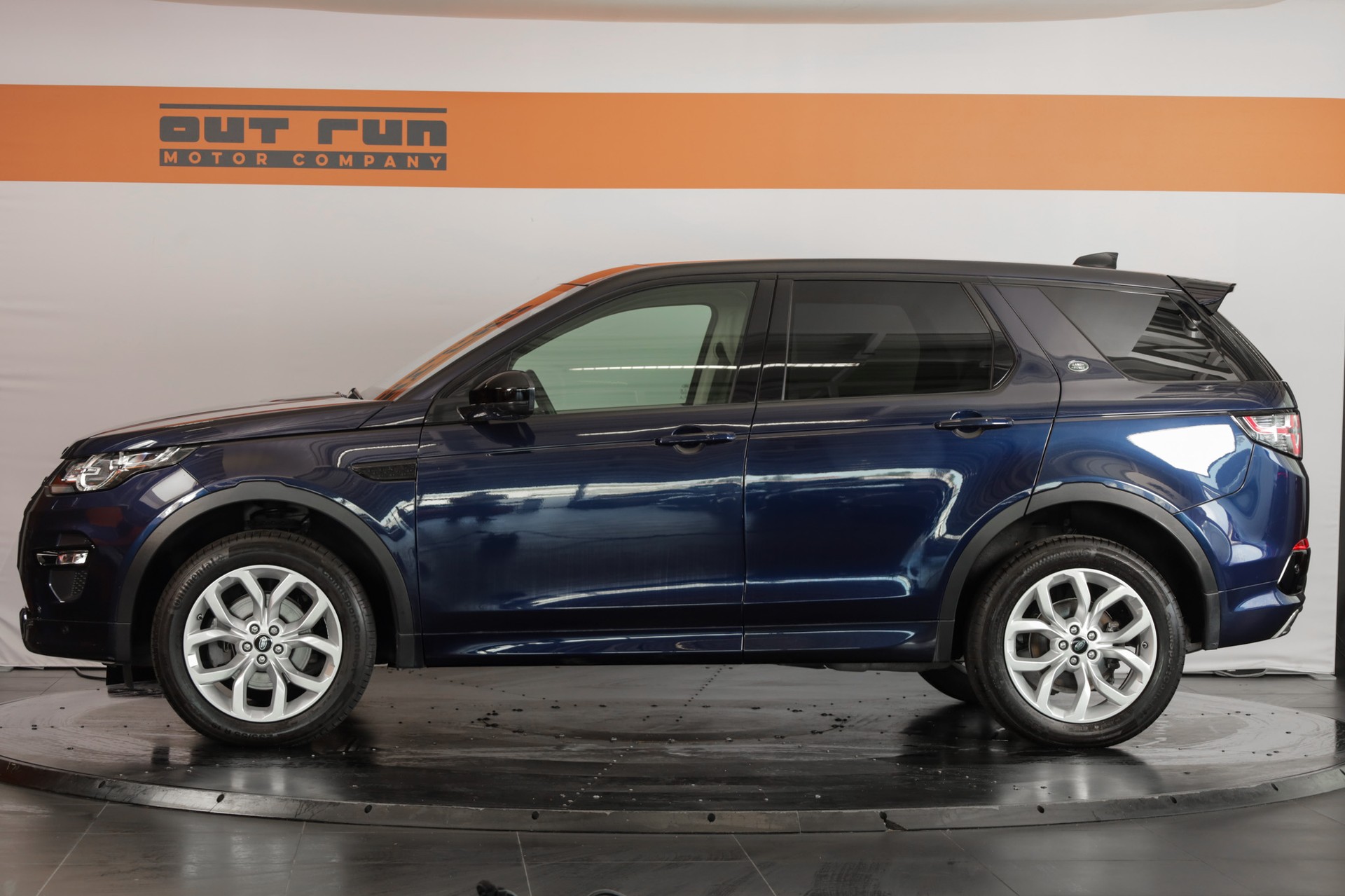 LAND ROVER Discovery Sport 2.0 TD4 HSE AT9-image-4
