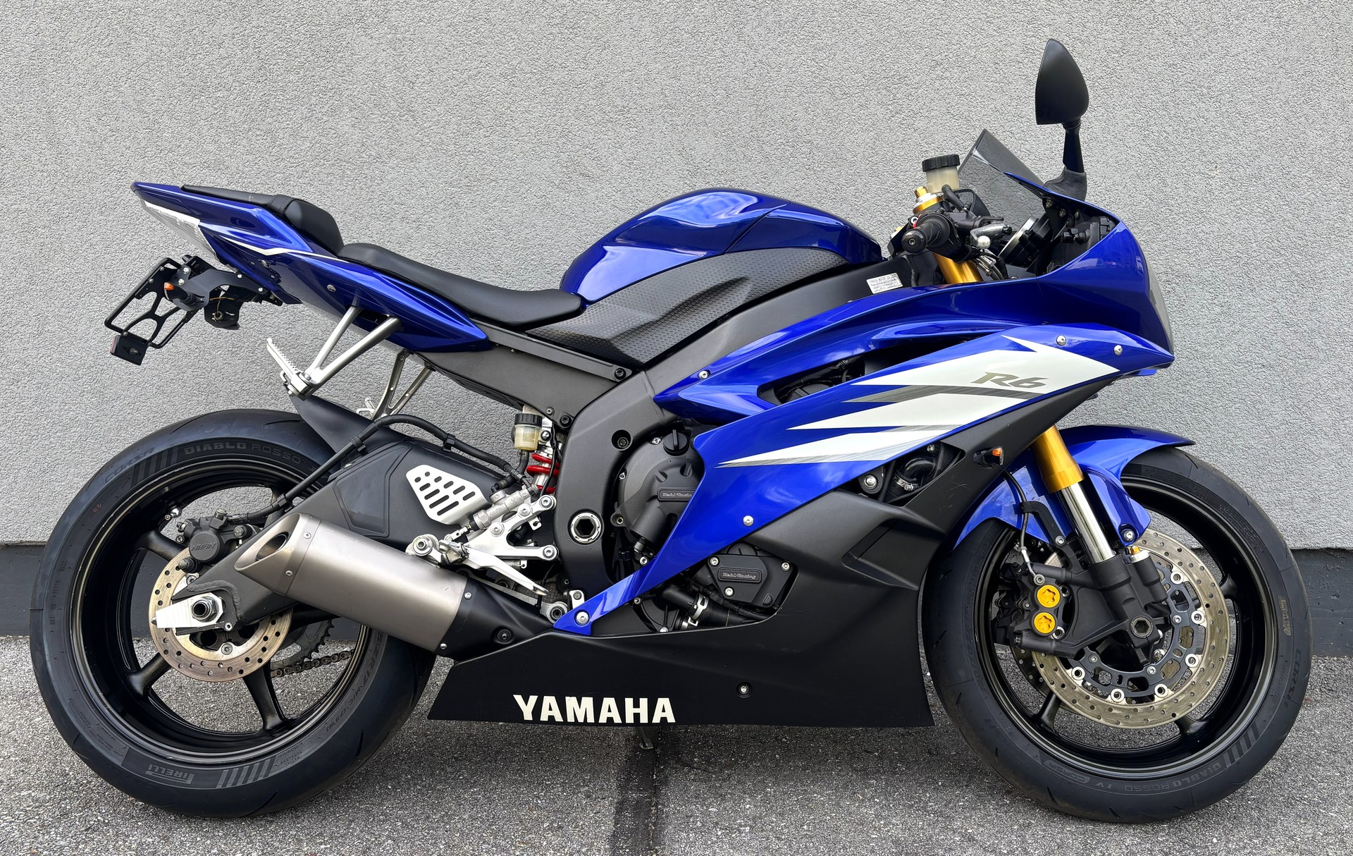 YAMAHA YZF-R6-image-0