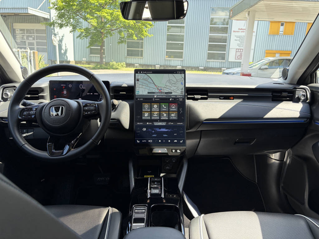 HONDA Ny1 Elegance-image-7