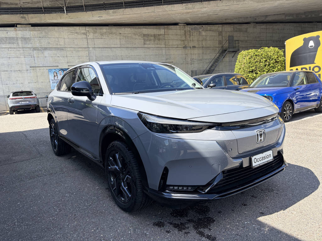HONDA Ny1 Elegance-image-4