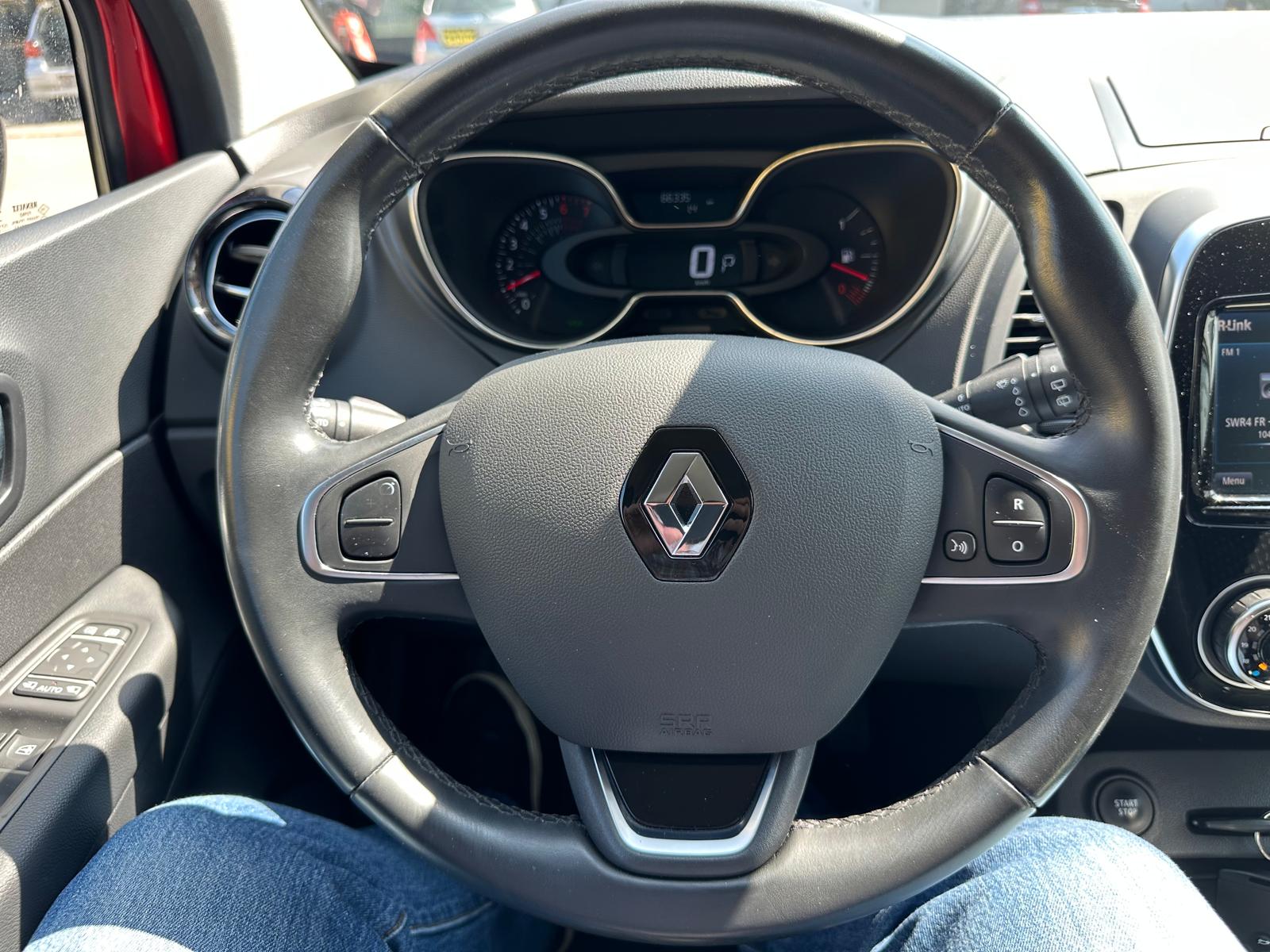 RENAULT Captur 1.3 T 16V Red Edition EDC-image-10