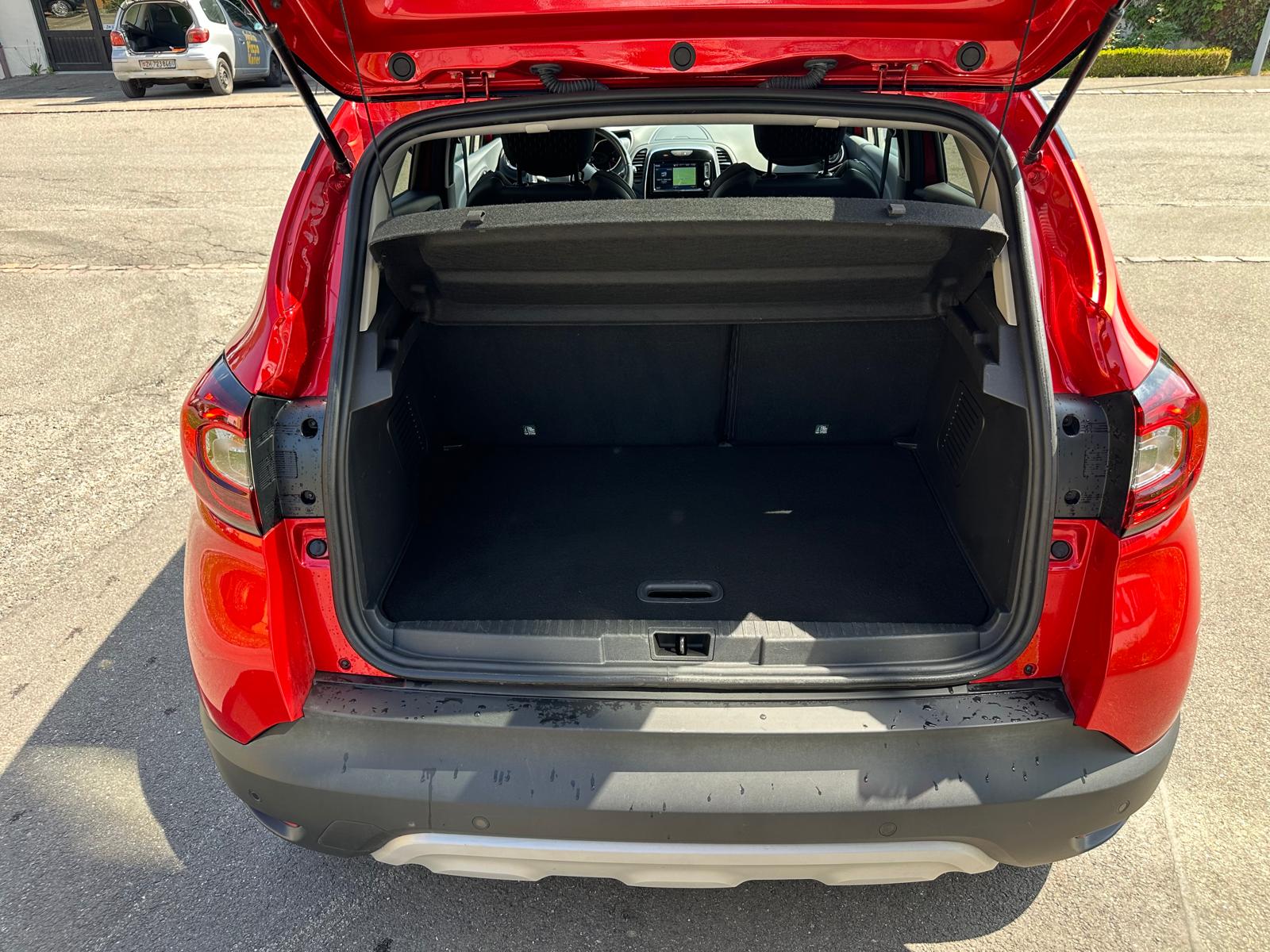 RENAULT Captur 1.3 T 16V Red Edition EDC-image-12