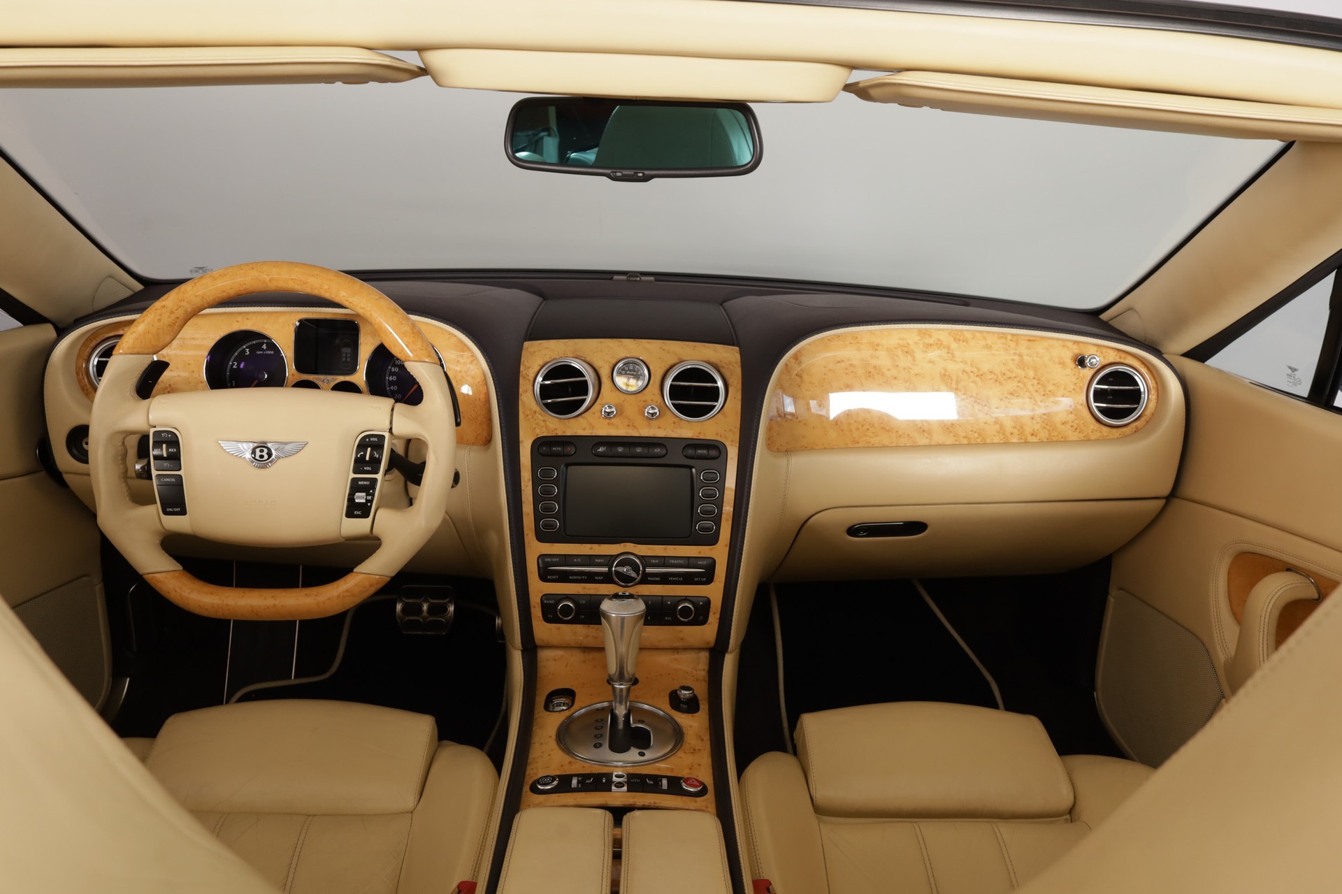 BENTLEY Continental GTC 6.0-image-10