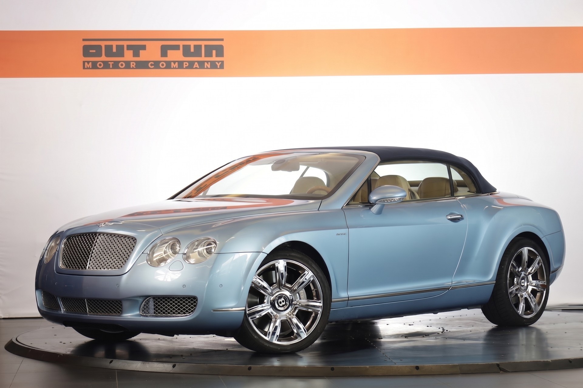 BENTLEY Continental GTC 6.0-image-8