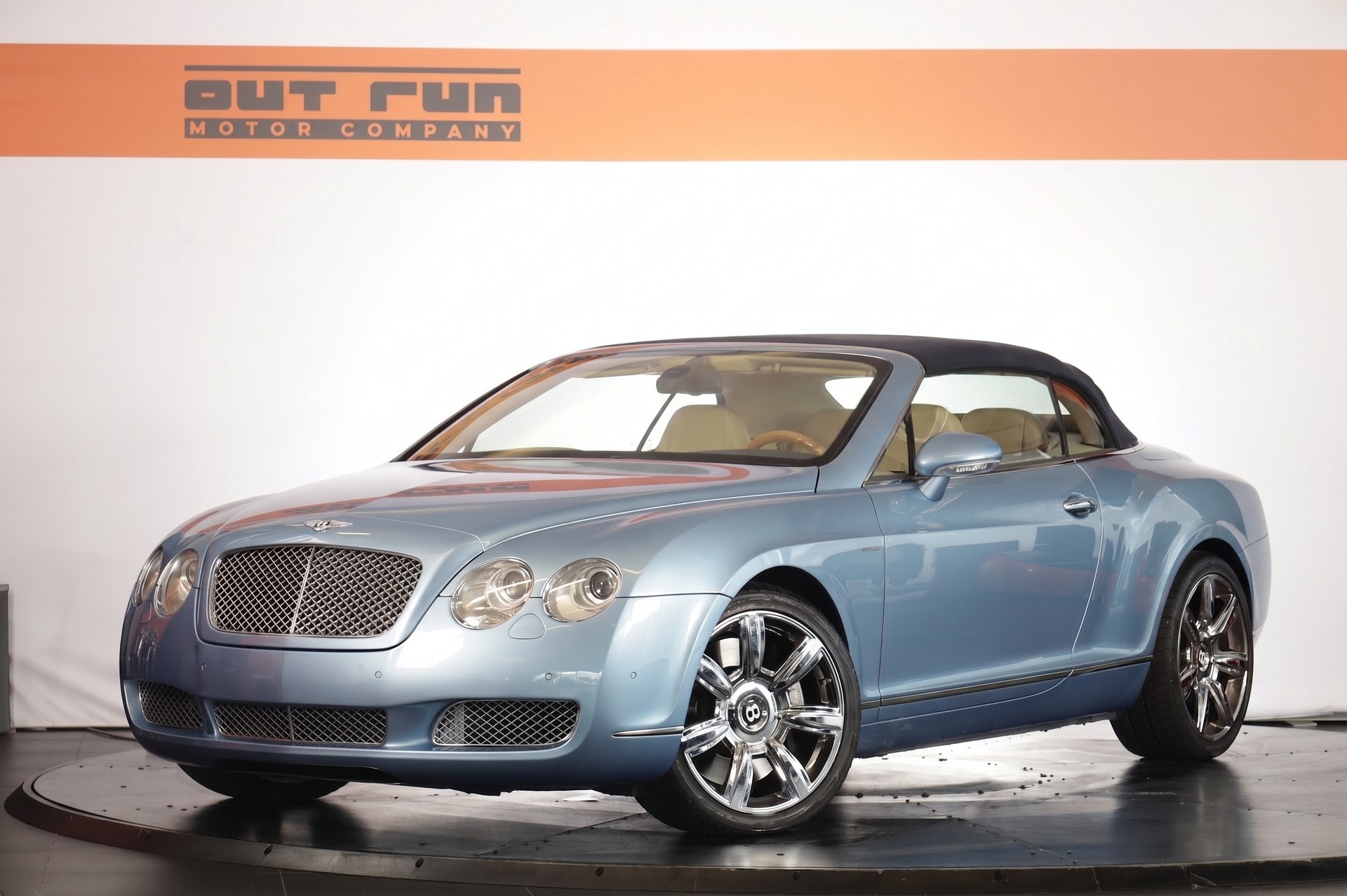 BENTLEY Continental GTC 6.0