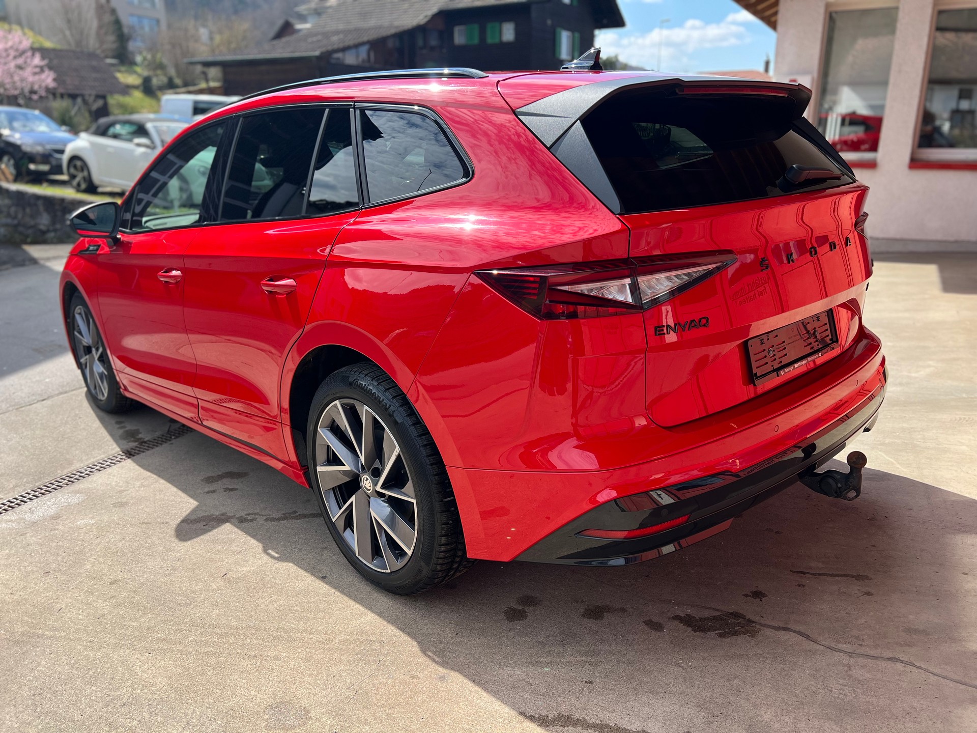 SKODA Enyaq iV 80x SportLine // SoH 92%-showroom-element-3