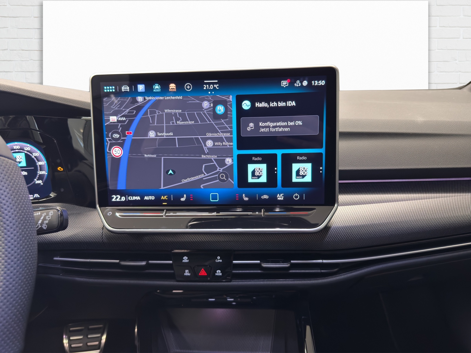 VW Golf VIII Variant 1.5 eTSI R-Line DSG-image-8