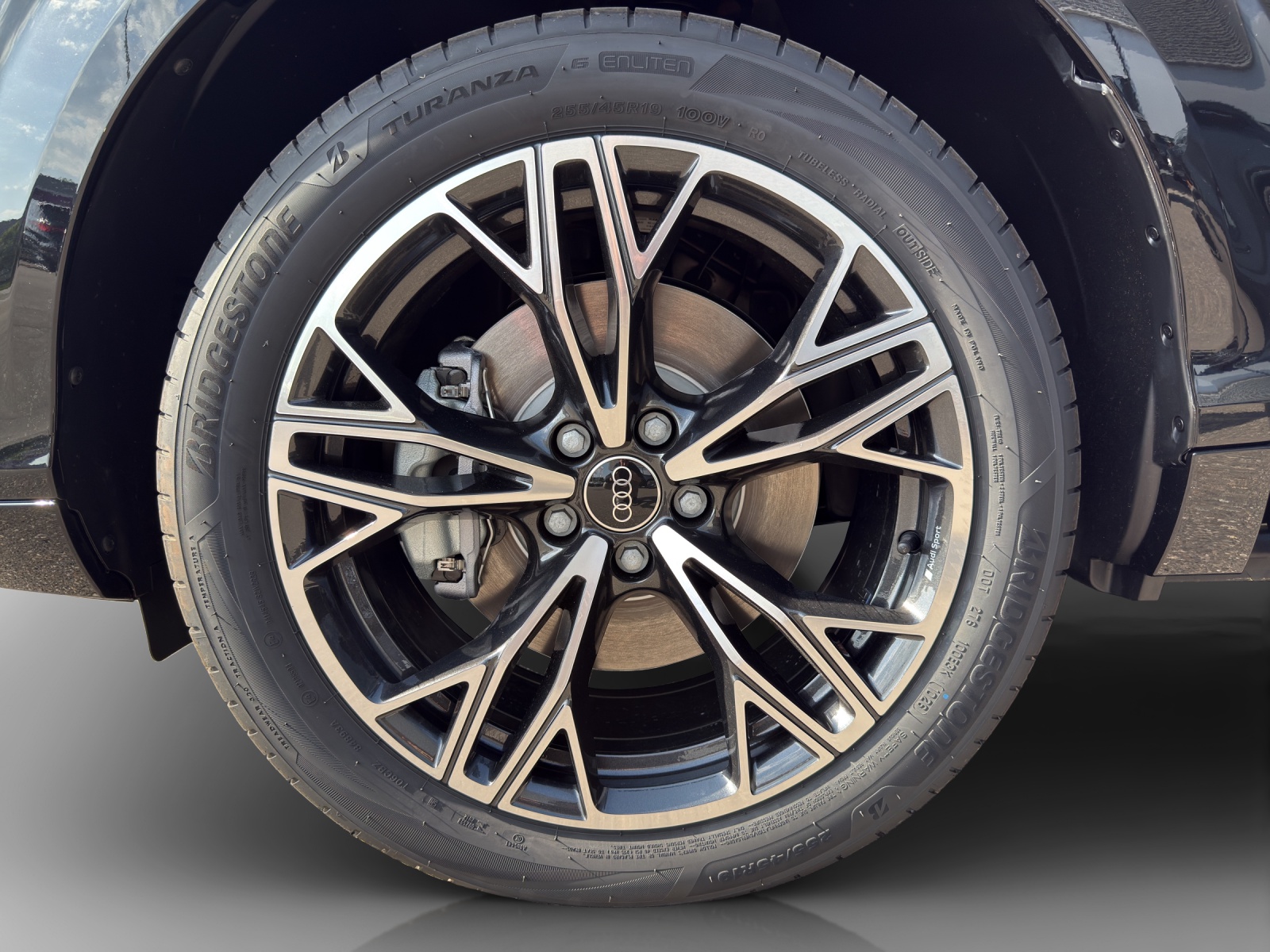 AUDI Q3 SUV e-hybrid 200 kW S tronig-image-13