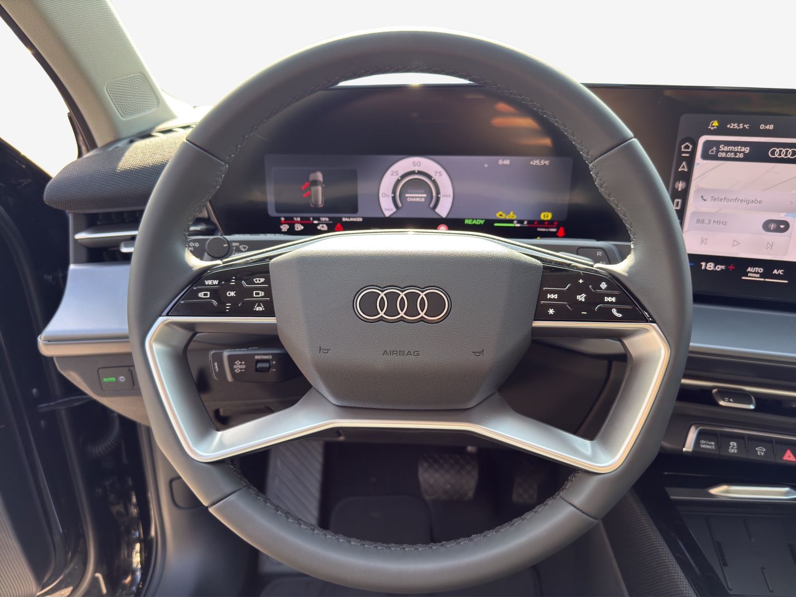 AUDI Q3 SUV e-hybrid 200 kW S tronig-image-9