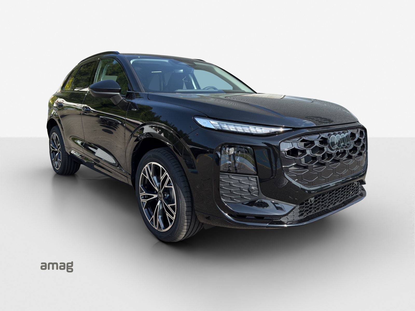 AUDI Q3 SUV e-hybrid 200 kW S tronig-image-5