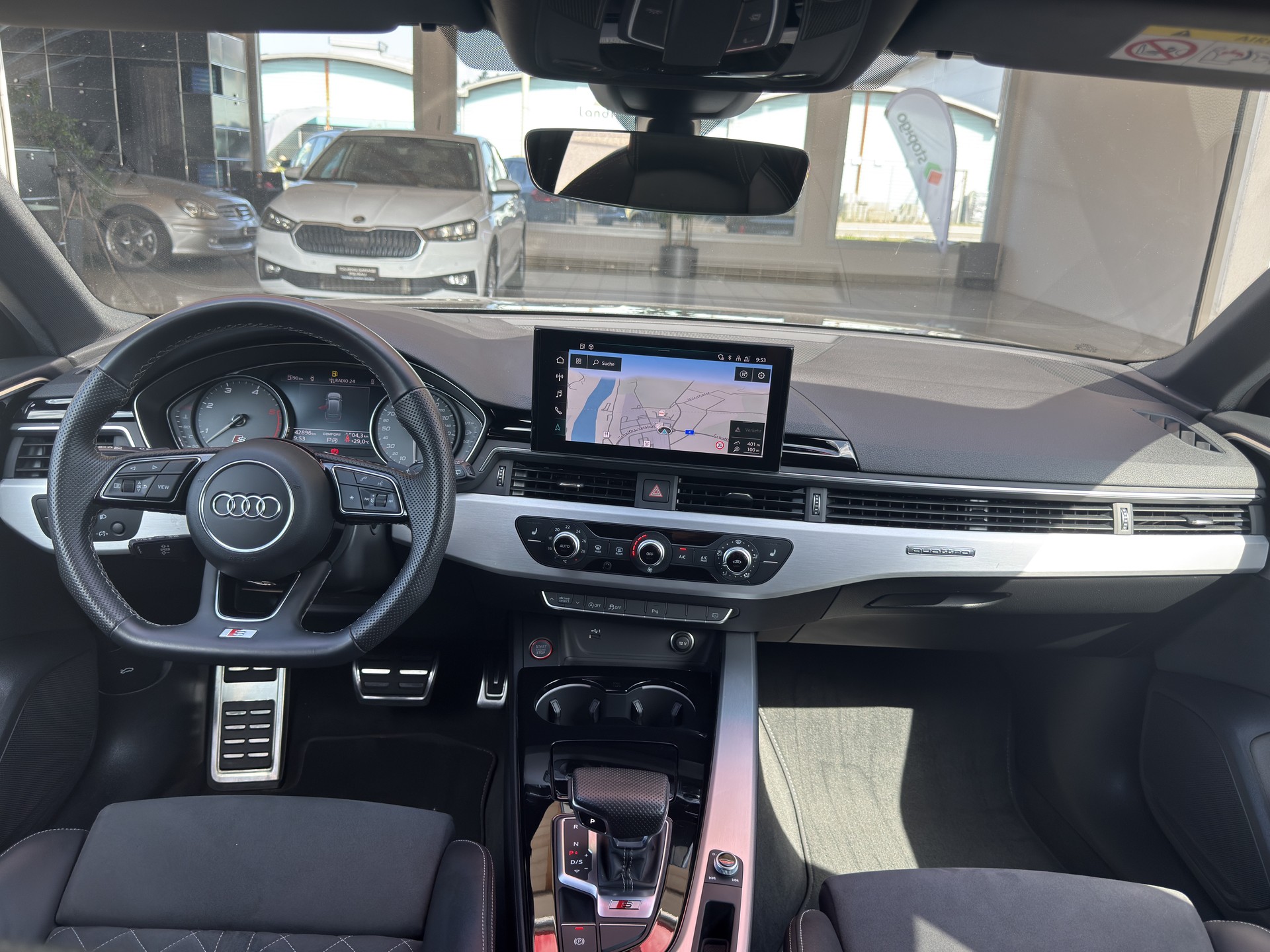 AUDI S4 Avant 3.0 V6 TDI quattro T-Tronic-image-14