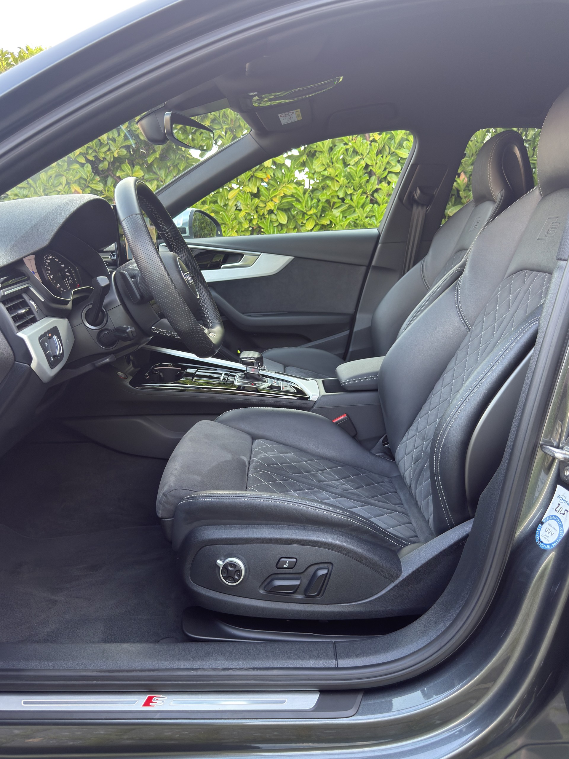 AUDI S4 Avant 3.0 V6 TDI quattro T-Tronic-image-9