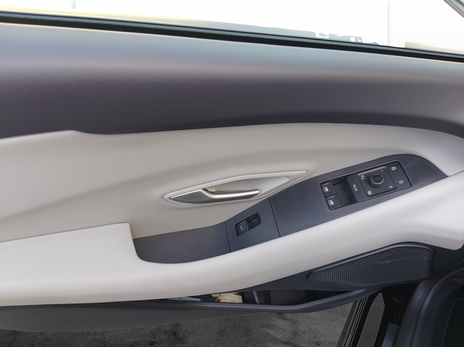 FORD Explorer Extended Range Premium AWD-image-11