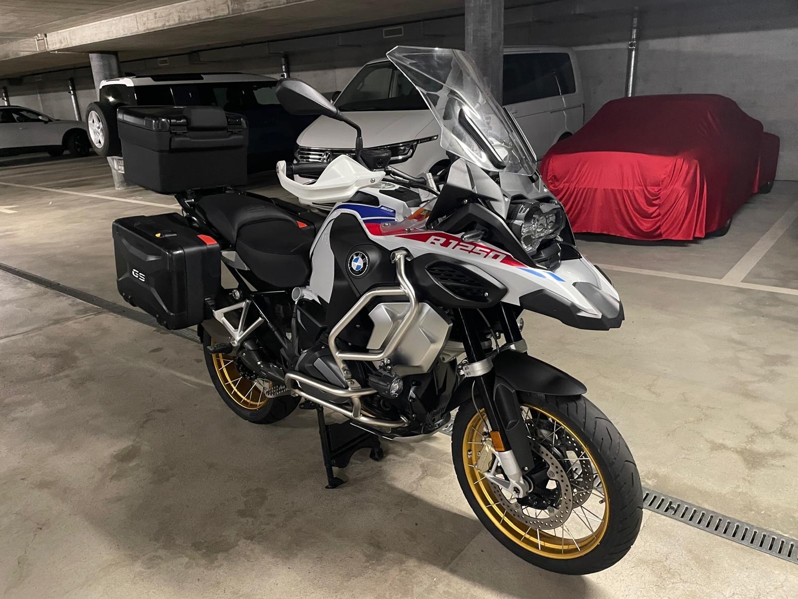 BMW R 1250 GS Adventure-image-9