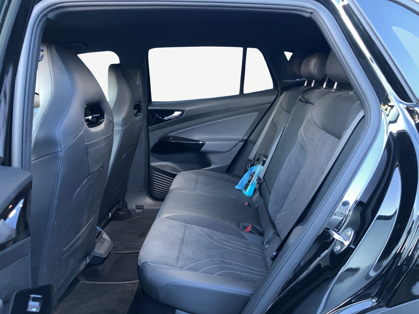 VW ID.4 Pro Performance 77 kWh-image-12