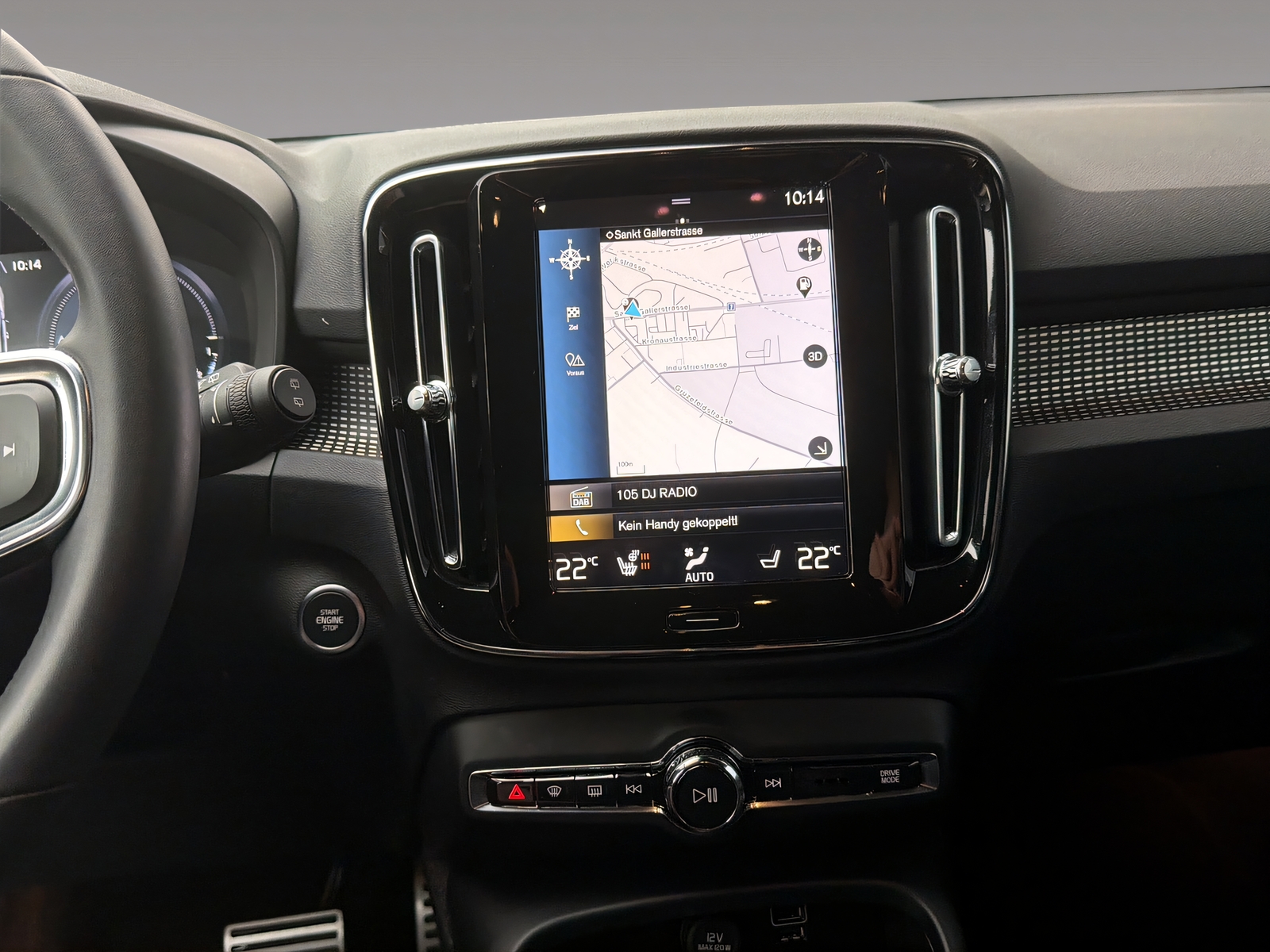 VOLVO XC40 1.5 T4 PiH R-Design-image-13