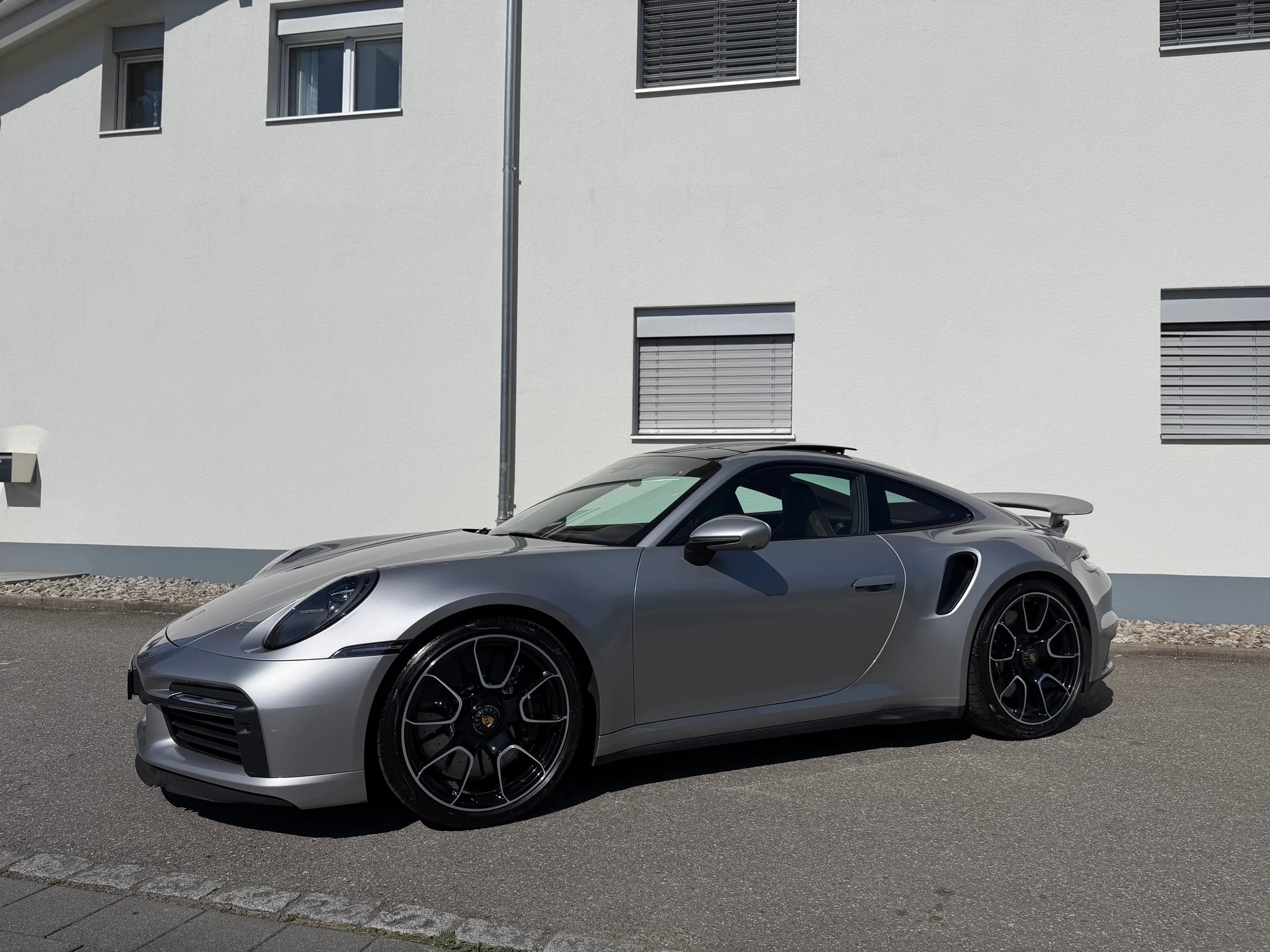 PORSCHE 911 Turbo S PDK / Approved bis 9.2029 /-image-11