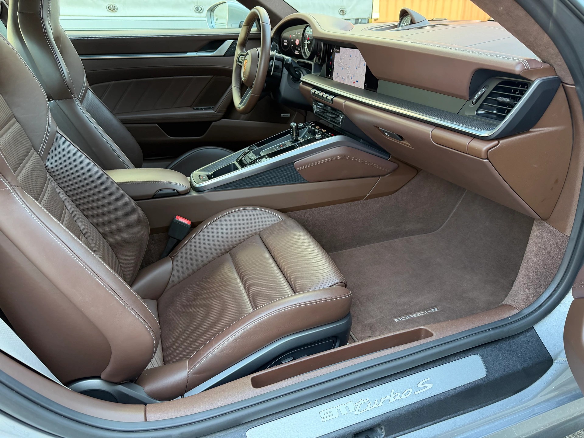 PORSCHE 911 Turbo S PDK / Approved bis 9.2029 /-image-15