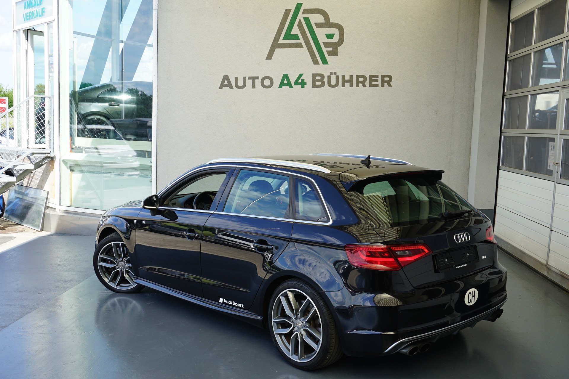 AUDI S3 2.0 TFSI quattro SB 301PS S-Tronic-Automat-image-5