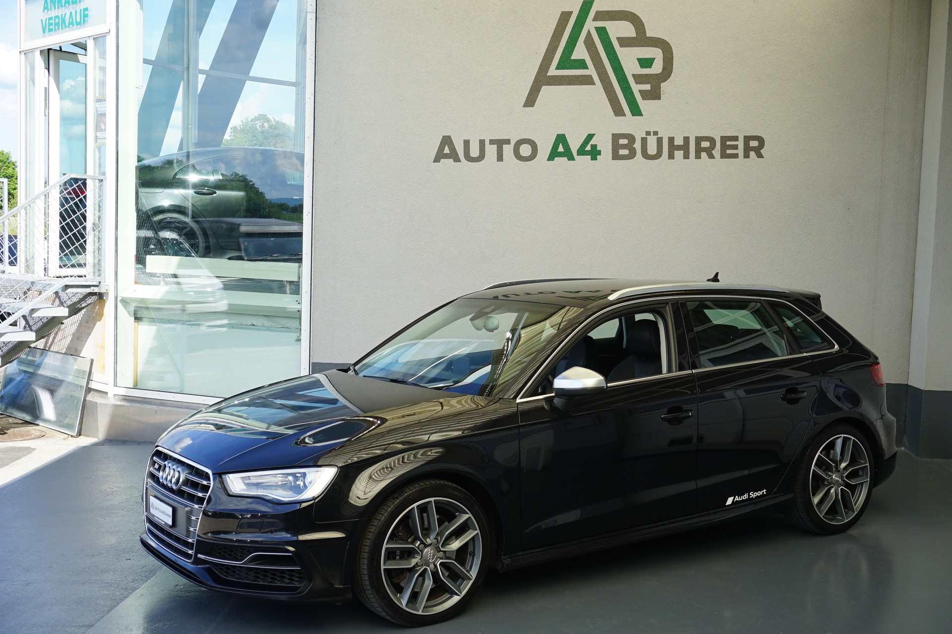 AUDI S3 2.0 TFSI quattro SB 301PS S-Tronic-Automat-showroom-element-3