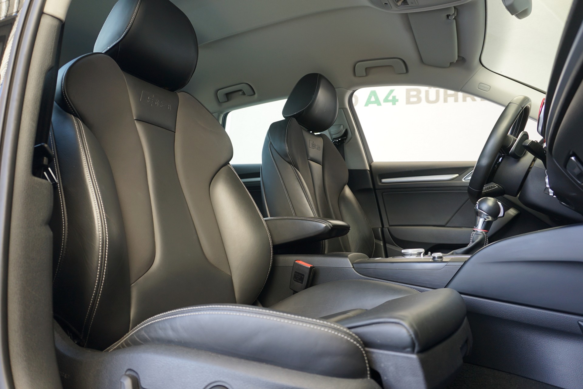 AUDI S3 2.0 TFSI quattro SB 301PS S-Tronic-Automat-image-18