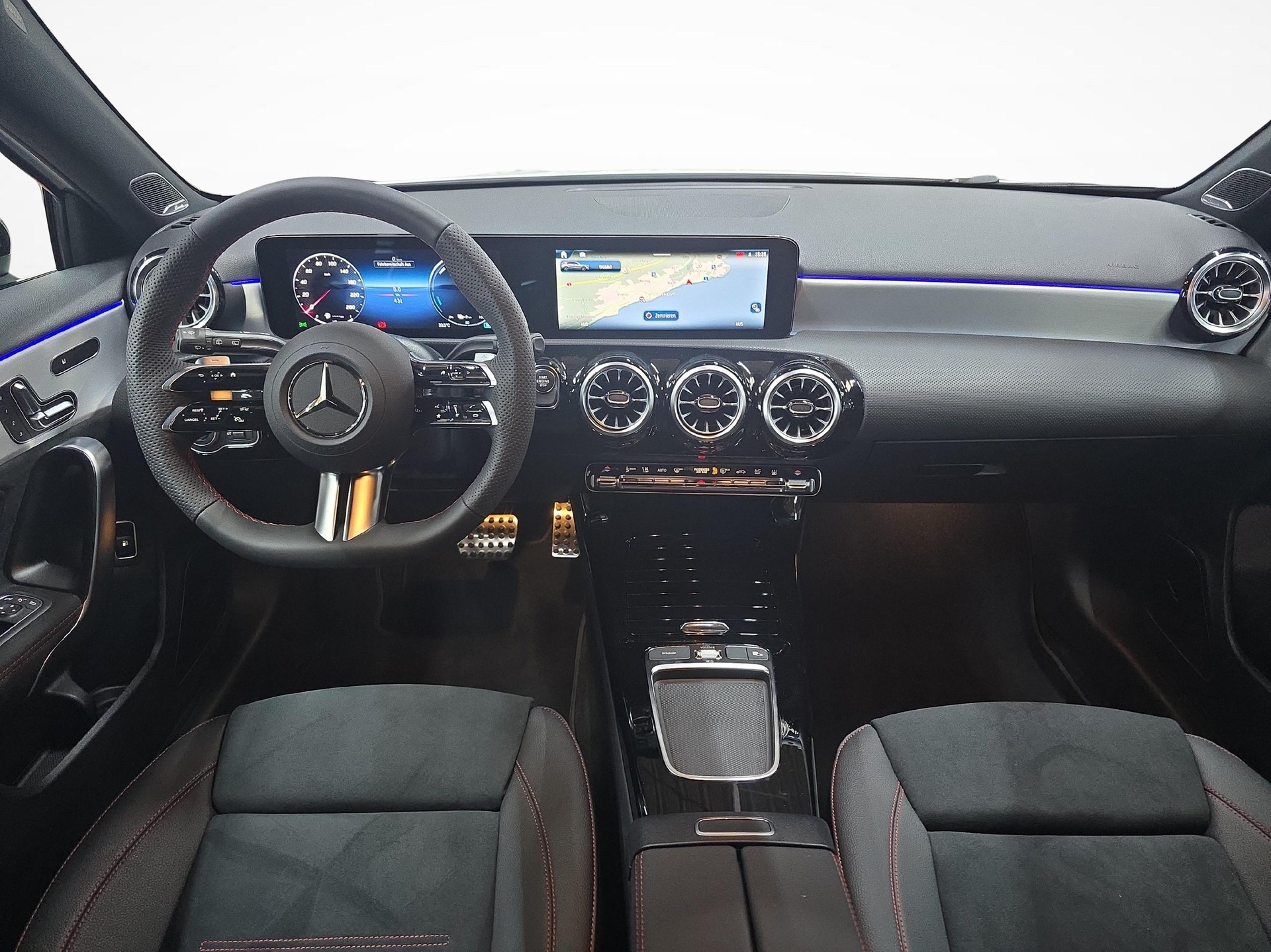 MERCEDES-BENZ A 250 e EQ Star AMG Line-image-6