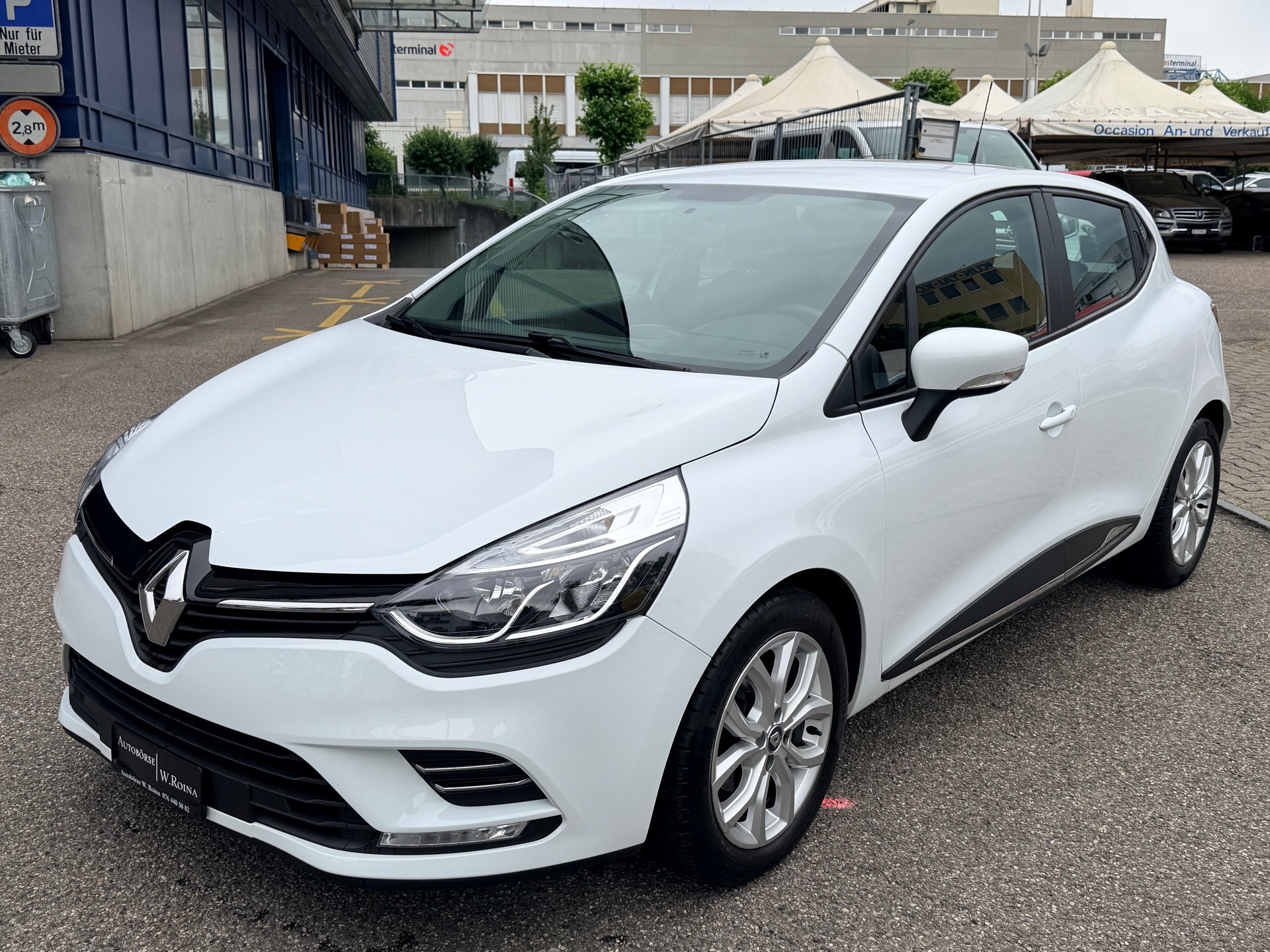 RENAULT Clio 1.2 16V T Zen-image-6