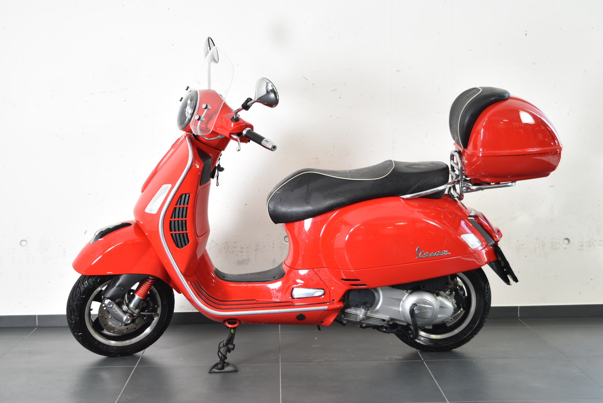 PIAGGIO Vespa GTS Super 300-image-0